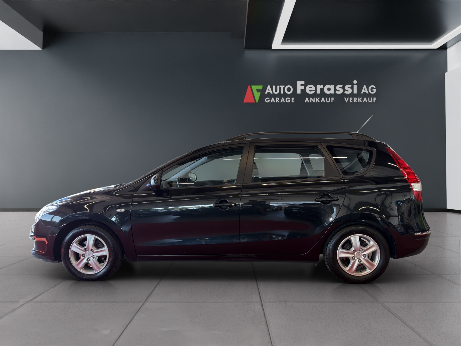 HYUNDAI i30 Wagon 1.6 Style Automatic-showroom-element-1