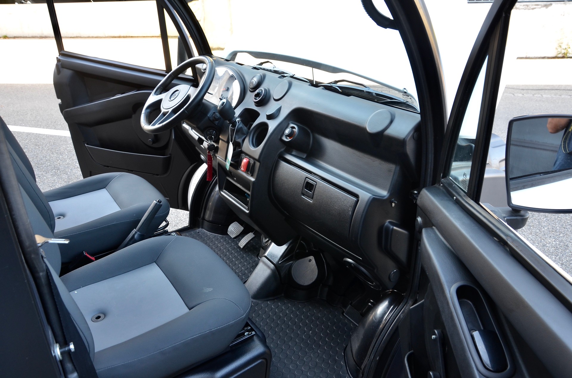 AIXAM 600 D Truck-image-11