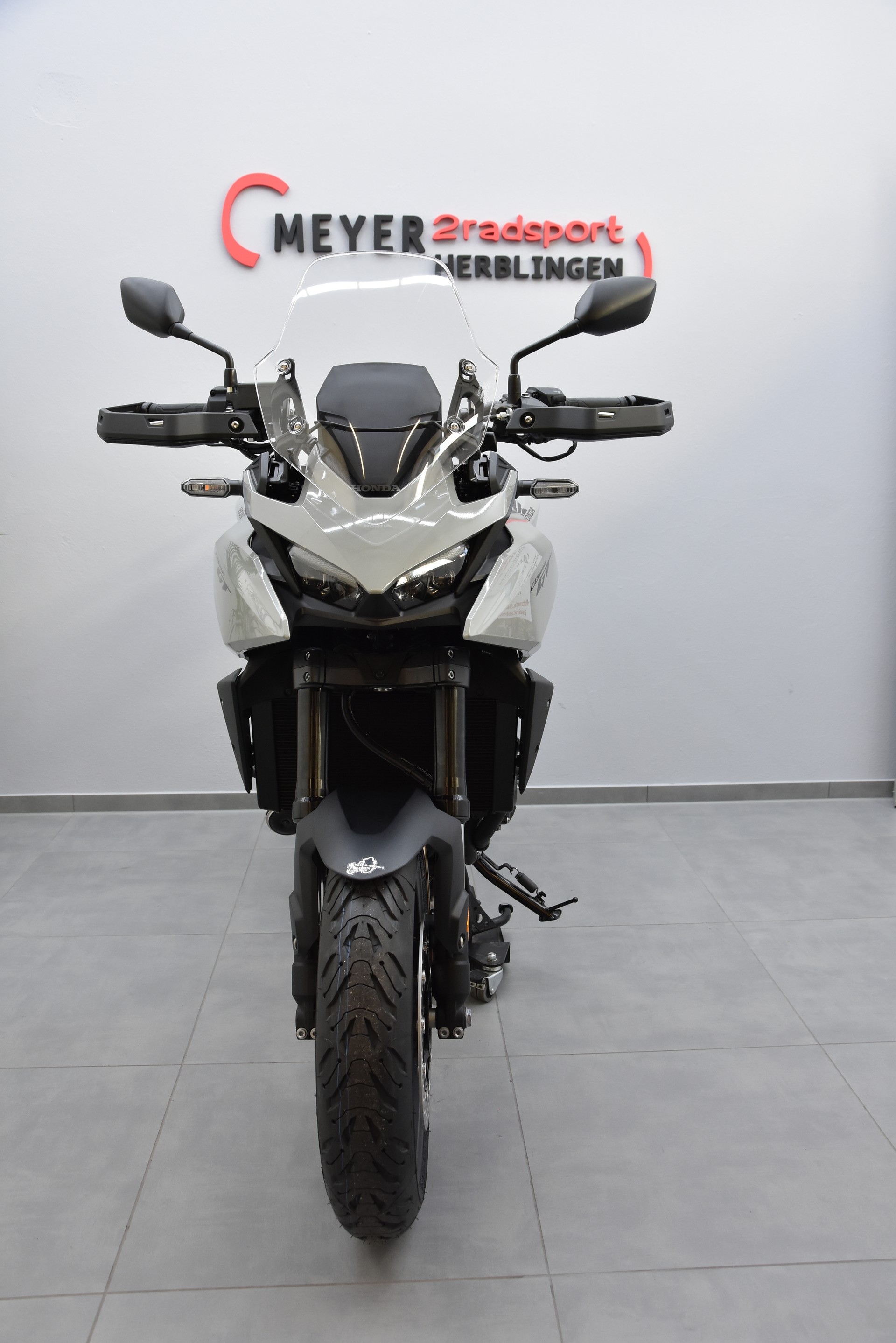 HONDA CB1000GT-image-2