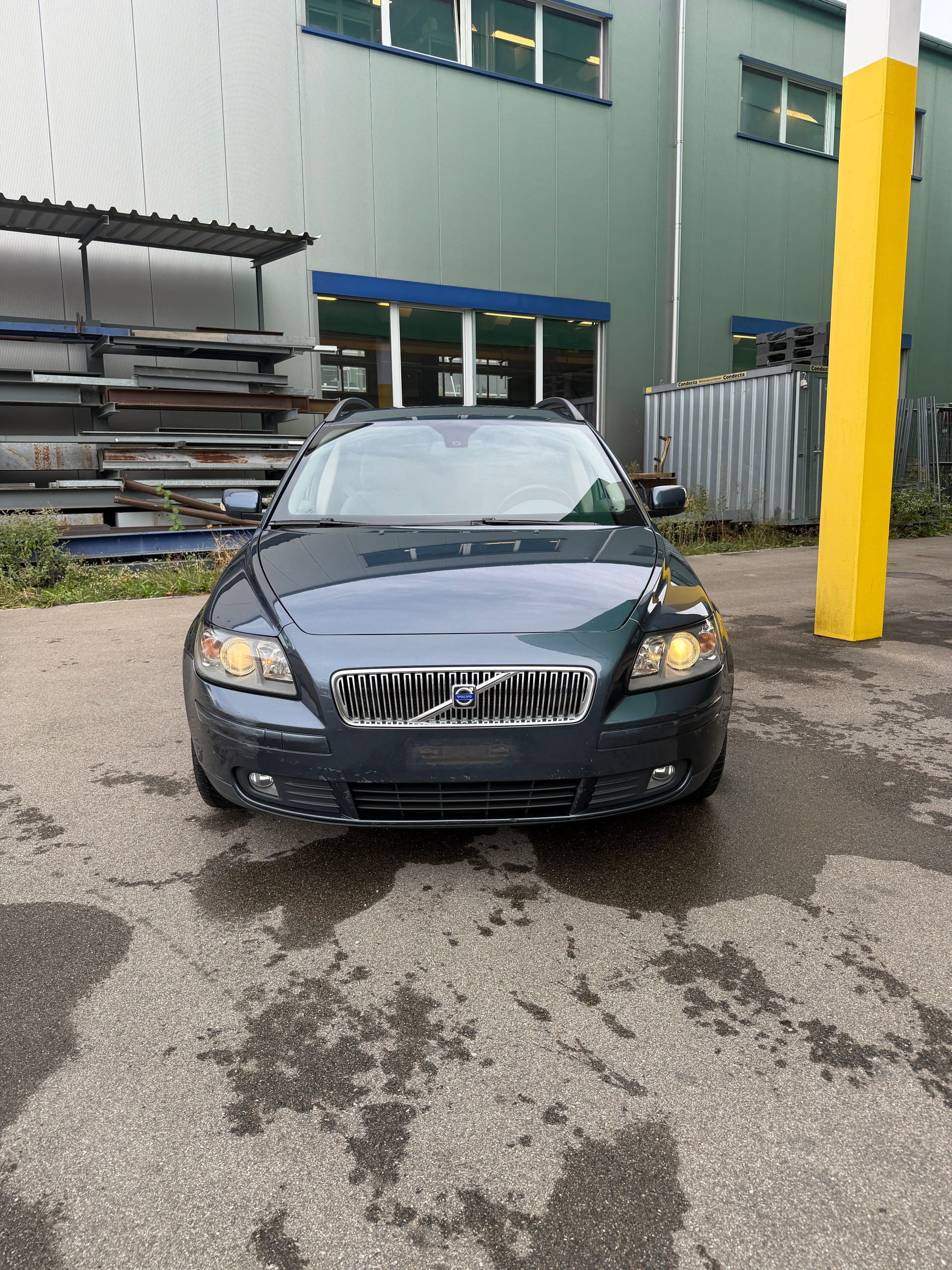 VOLVO V50 T5 Kinetic-image-1