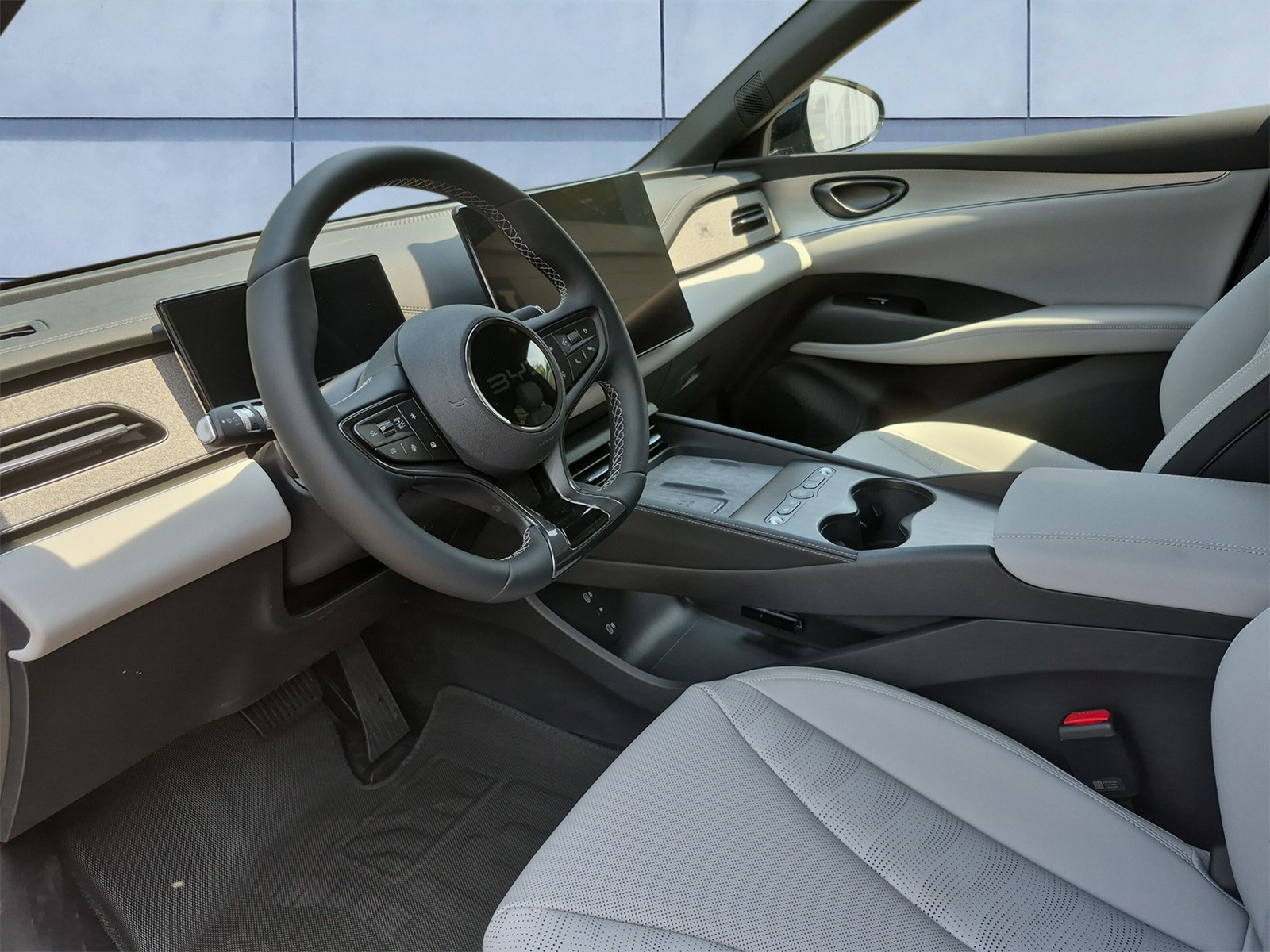 BYD Seal 6 DM-i Touring Comfort-image-10