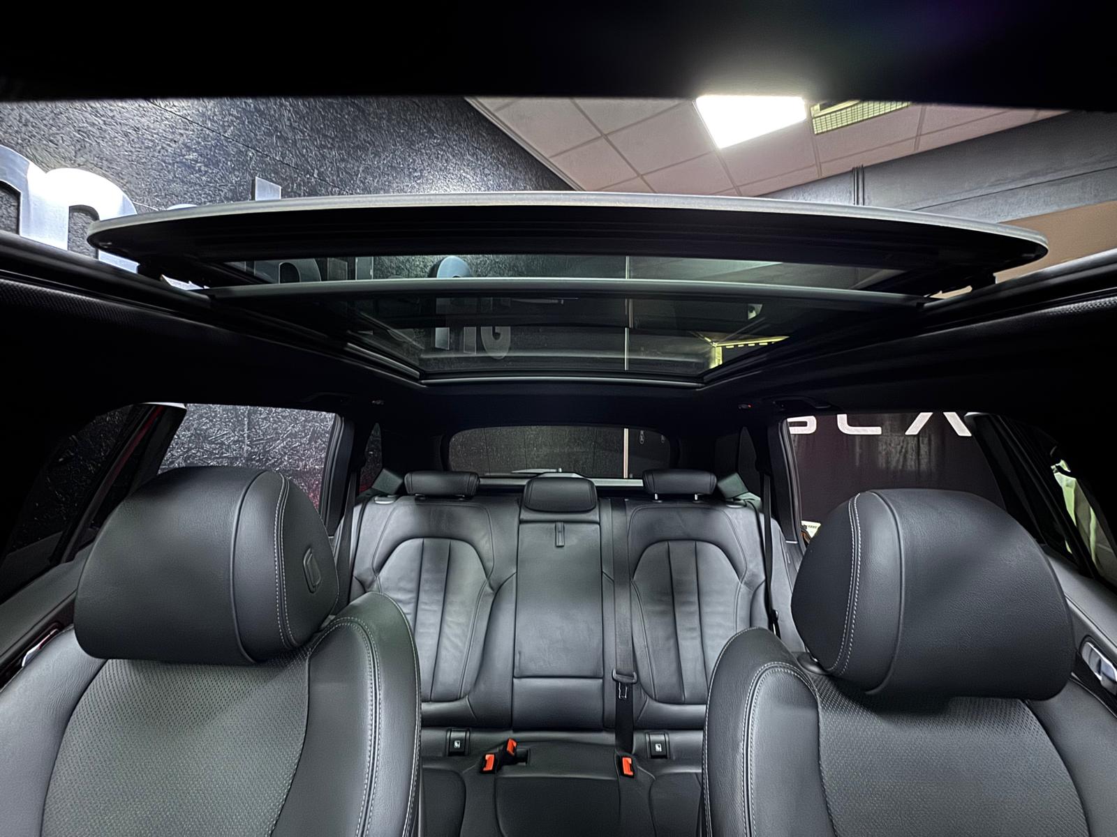 BMW X5 xDrive M50i Steptronic / Panorama / Vollausstattung-image-13