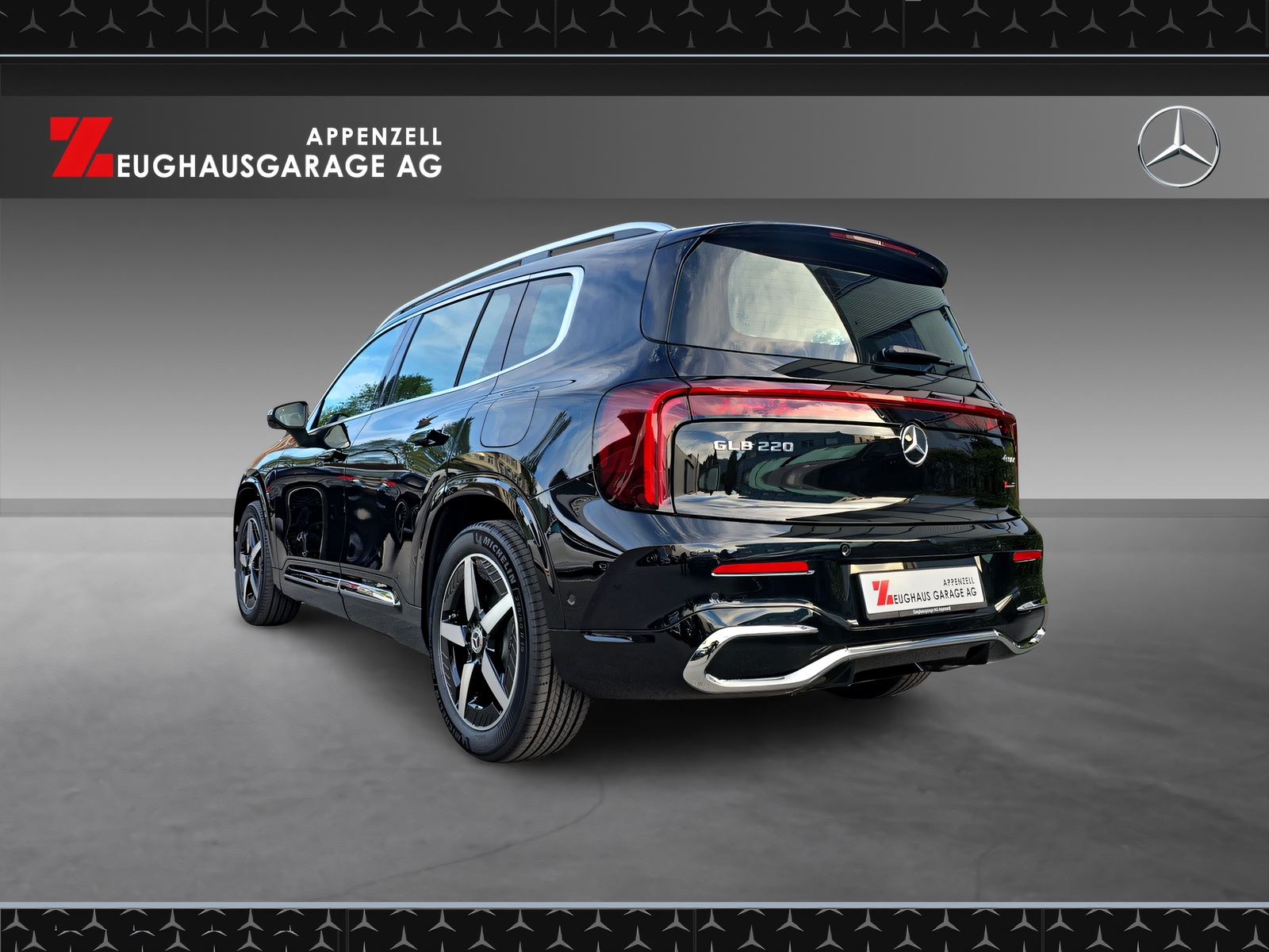 MERCEDES-BENZ GLB 220 4Matic-showroom-element-2