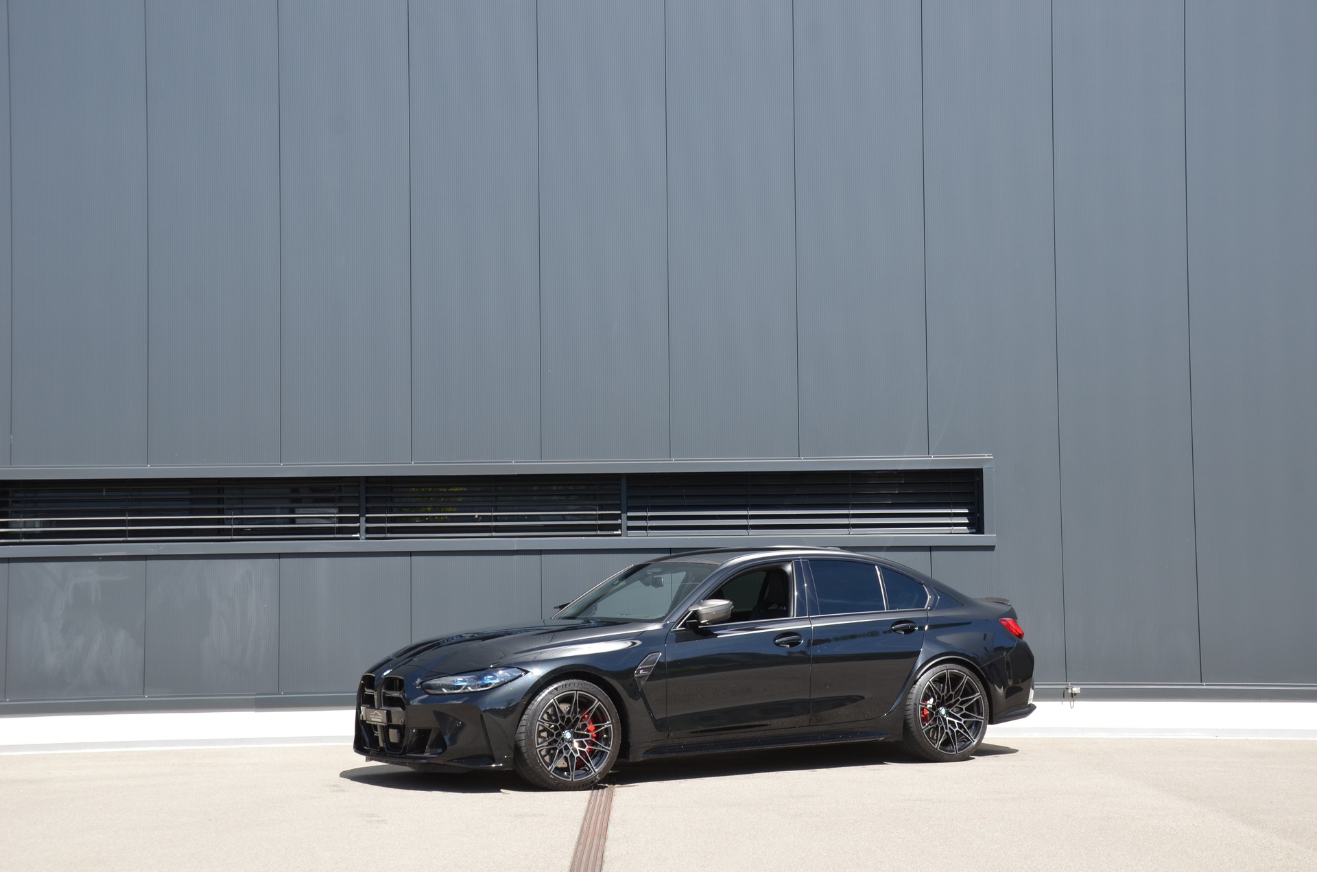 BMW M3 Competition M xDrive-showroom-element-1