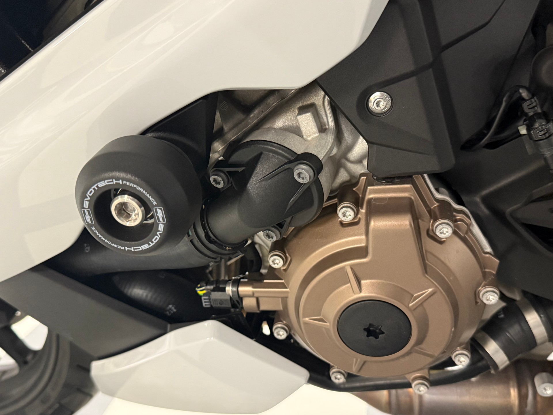 BMW S 1000 R-image-3