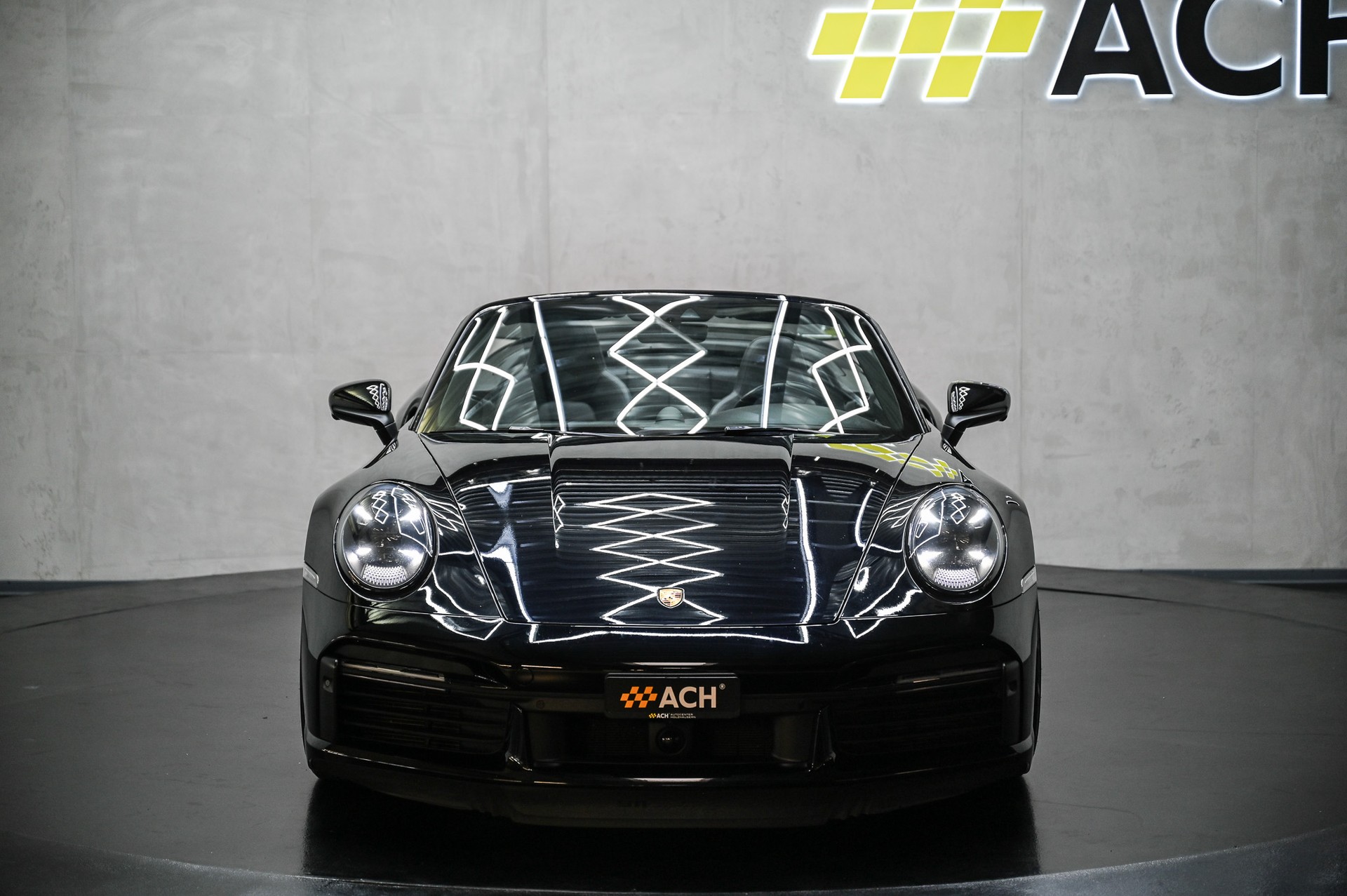PORSCHE 911 Turbo S Cabriolet PDK-showroom-element-1