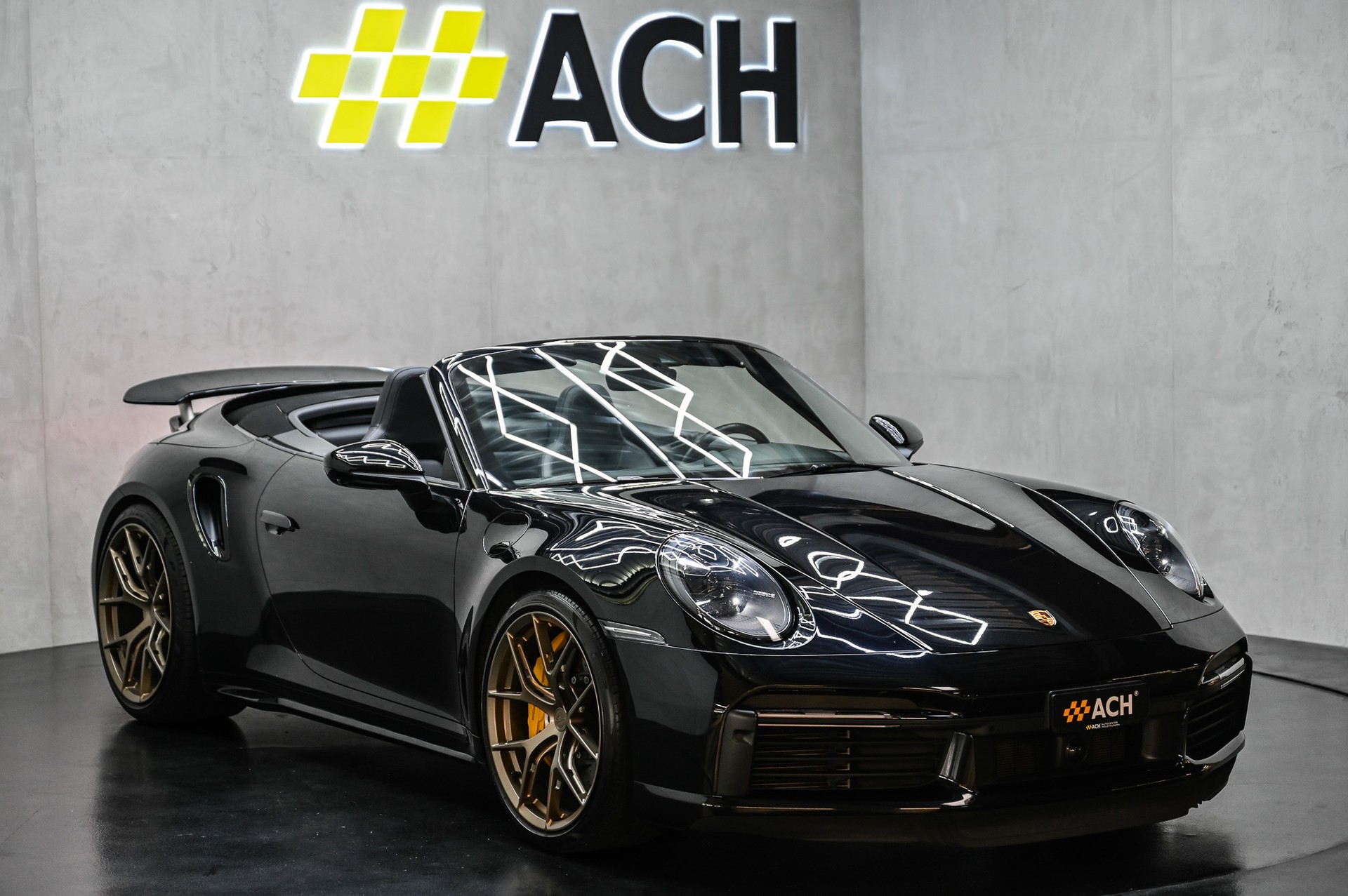 PORSCHE 911 Turbo S Cabriolet PDK