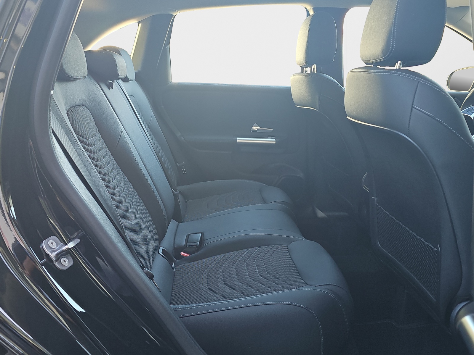 MERCEDES-BENZ B 200 7G-DCT-image-17