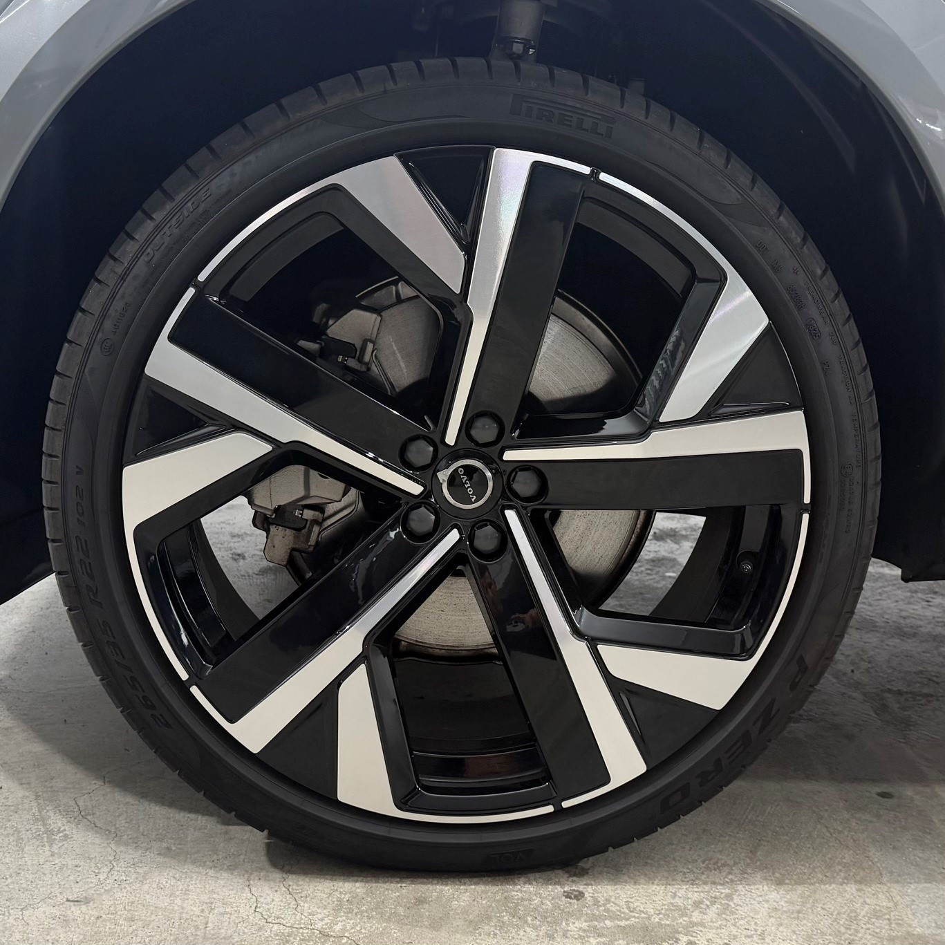 VOLVO XC60 2.0 T8 TE Black Edition e-image-8