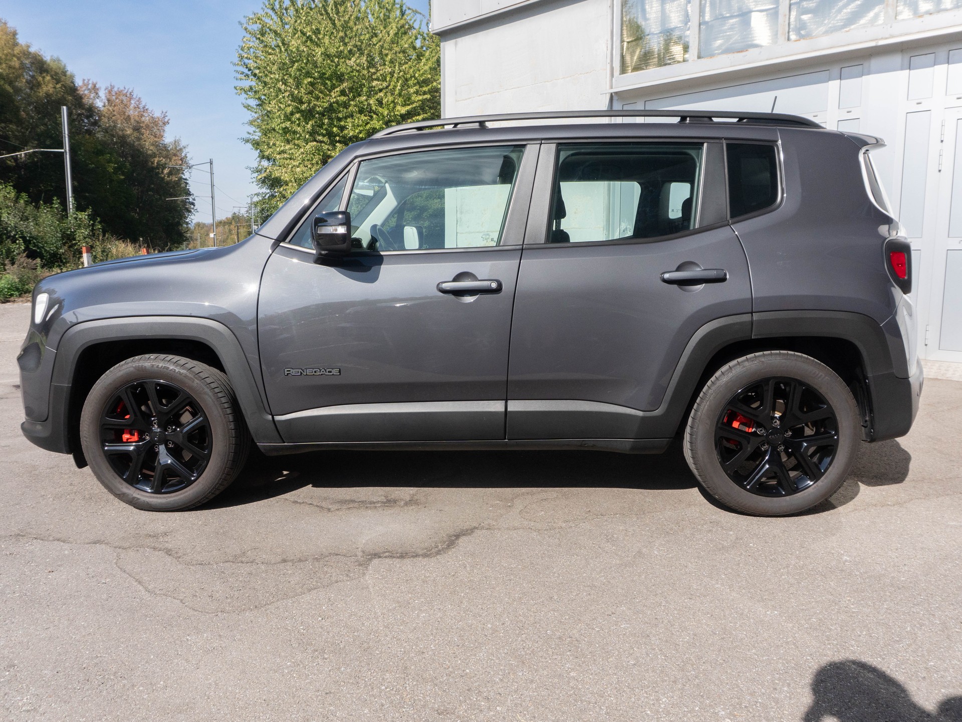JEEP Renegade 1.5 MHEV Limited-showroom-element-2
