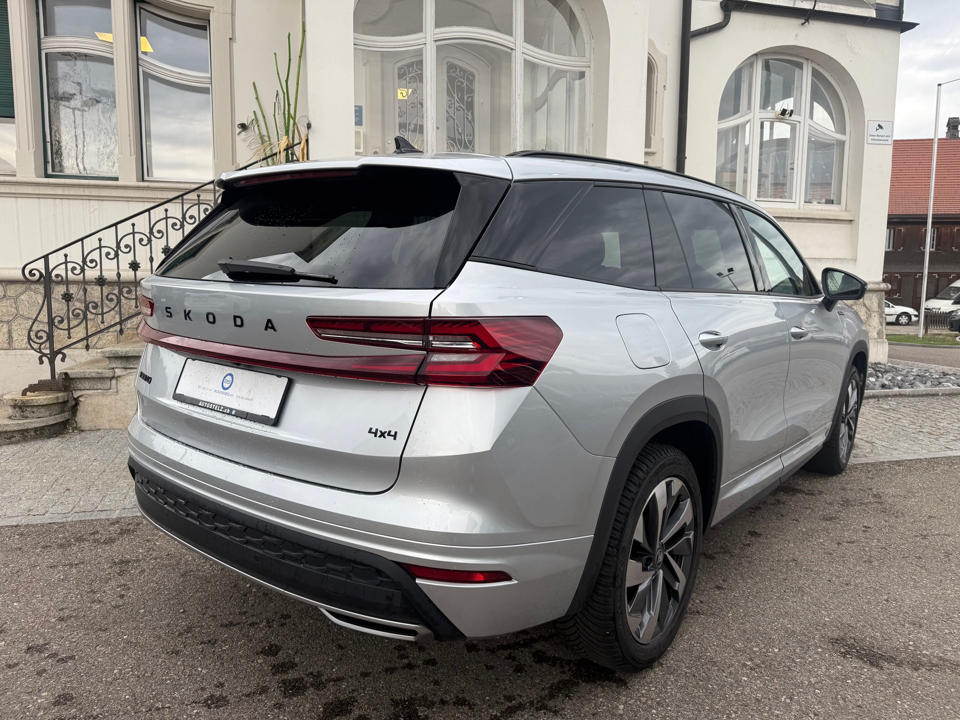 SKODA Kodiaq 2.0 TSI SportLine 4x4 7 SITZER-image-5