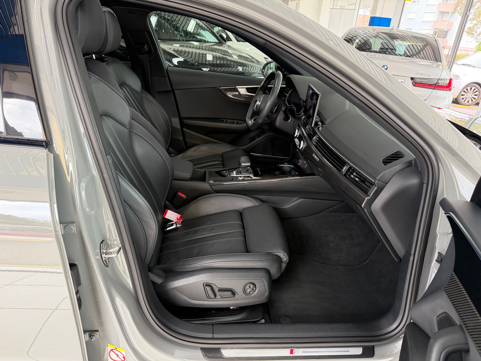 AUDI S4 Avant 3.0 TDI quattro tiptronic-image-18