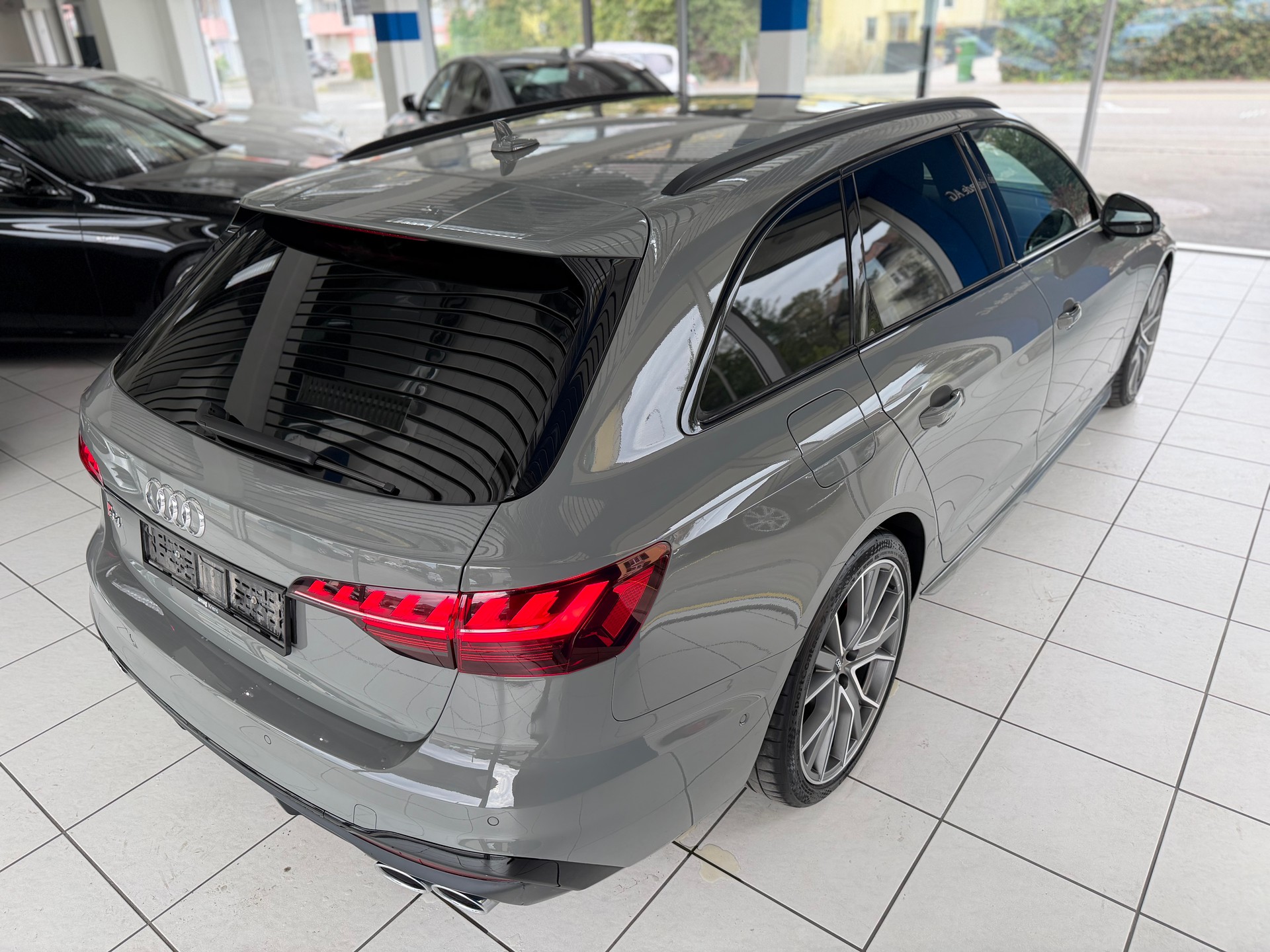 AUDI S4 Avant 3.0 TDI quattro tiptronic-image-4