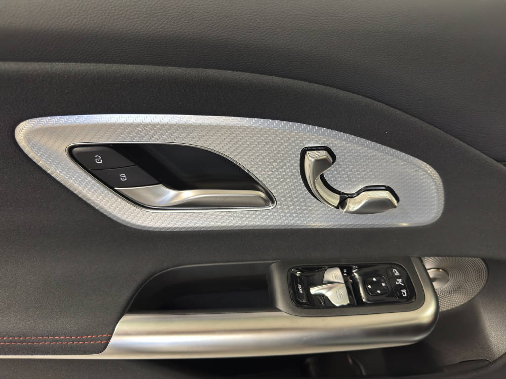 MERCEDES-BENZ CLA 220 AMG Line 4Matic-image-6