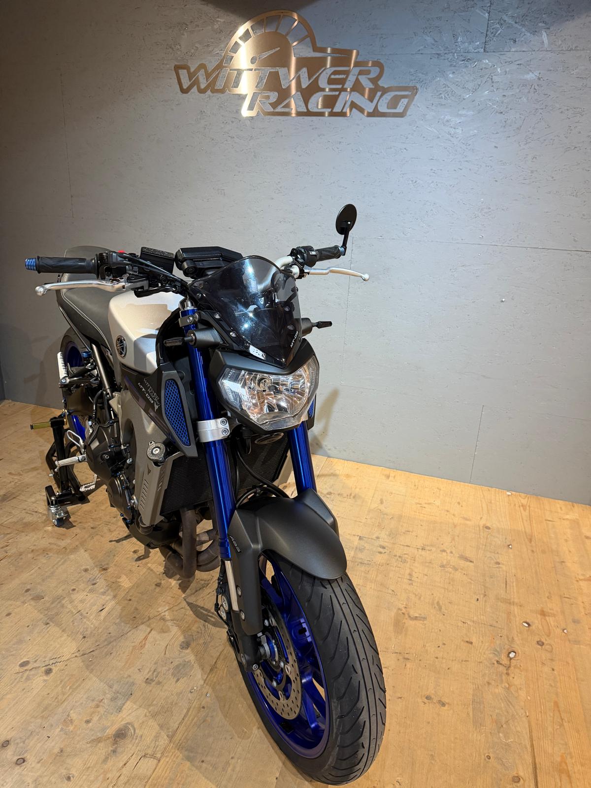 YAMAHA MT-09 ABS-image-2