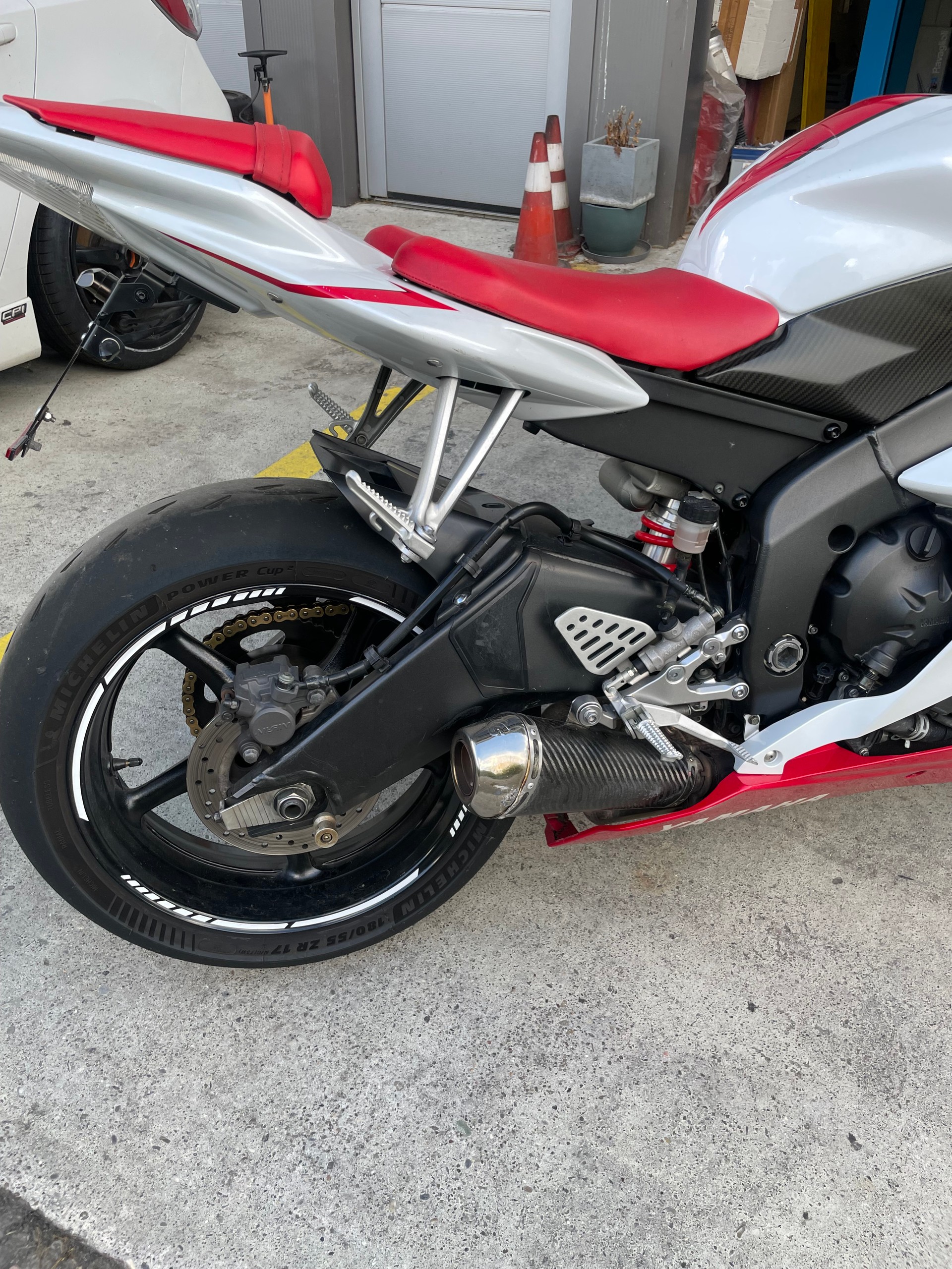YAMAHA YZF-R6 (25kW)-image-7