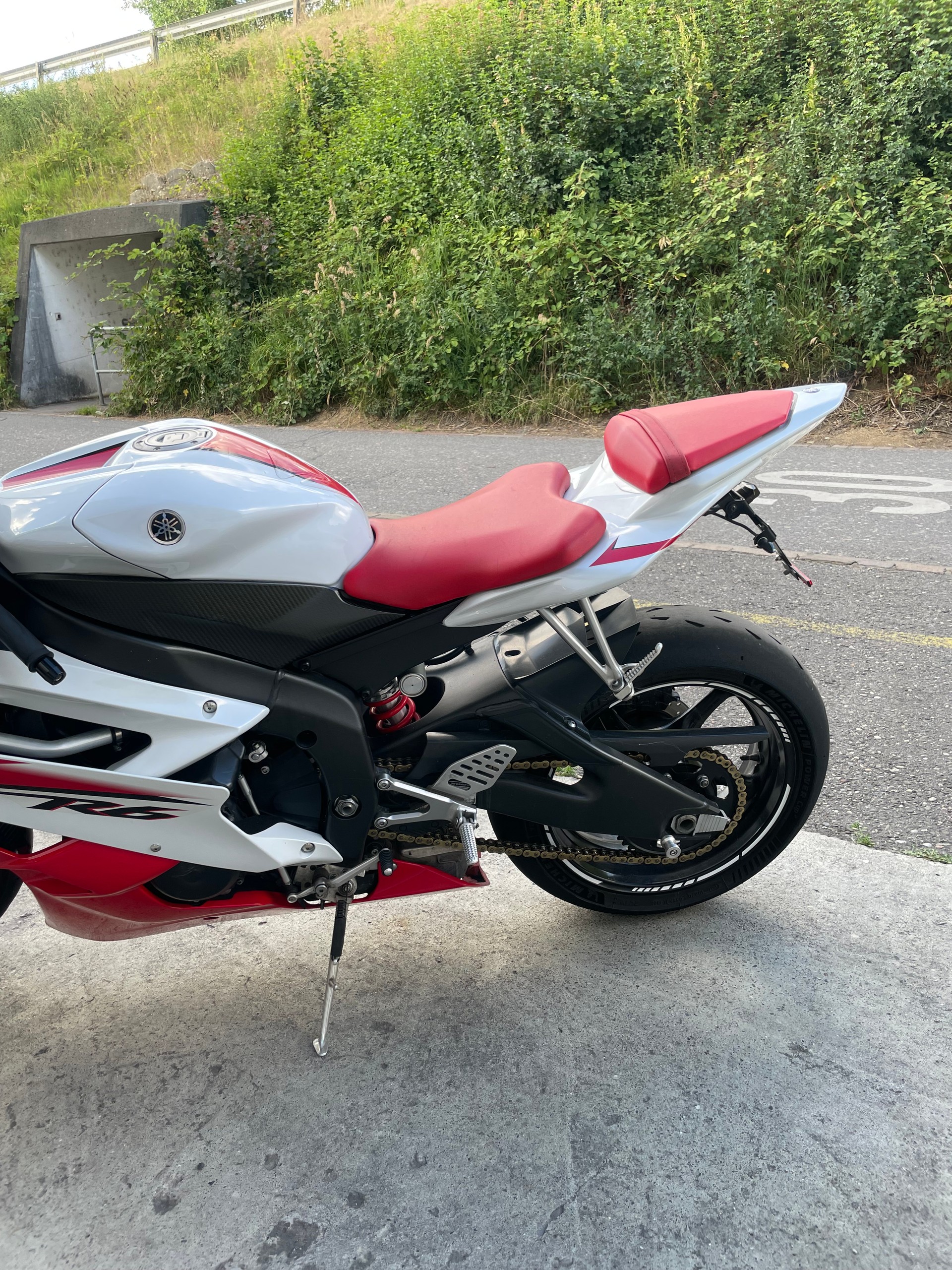 YAMAHA YZF-R6 (25kW)-image-1