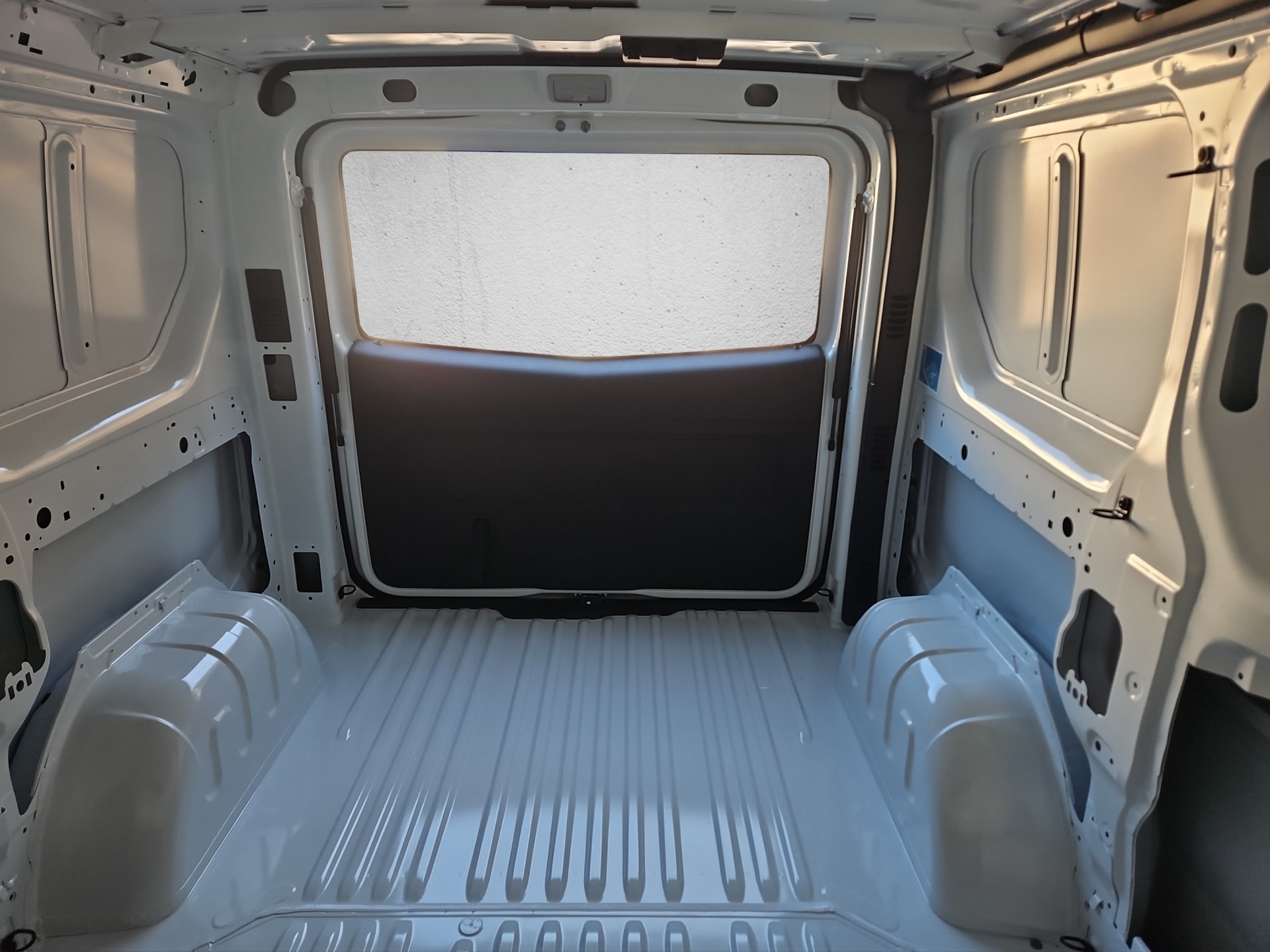 NISSAN Primastar 150 3.0 L1H1 N-Connecta HK M LRB - LEASING AB CHF 449.- mtl-image-18