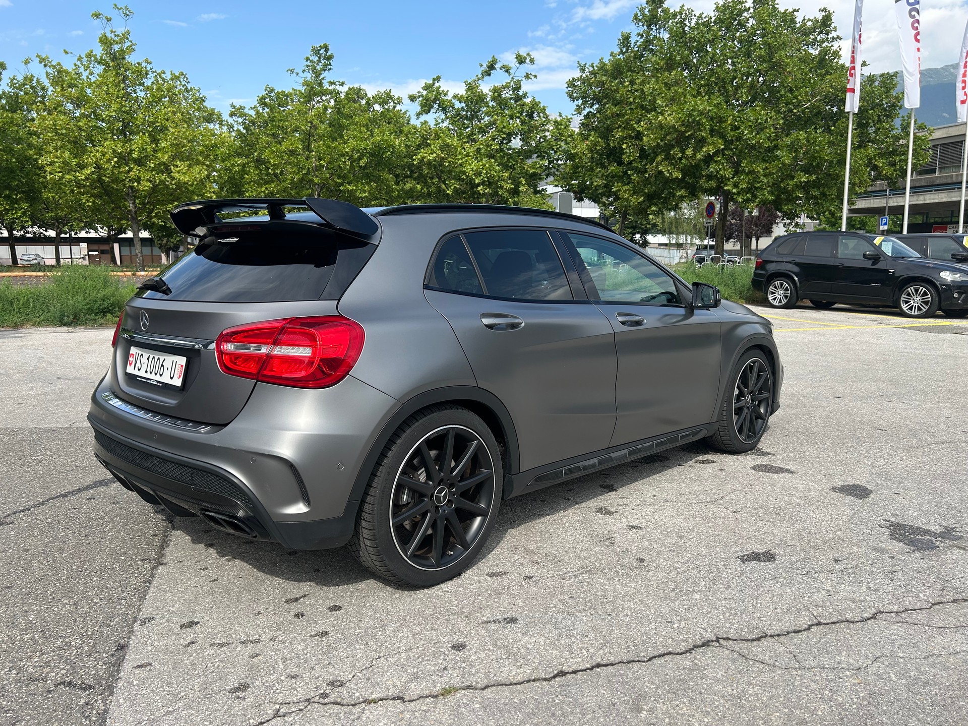 MERCEDES-BENZ GLA 45 AMG 4Matic 7G-DCT-showroom-element-3