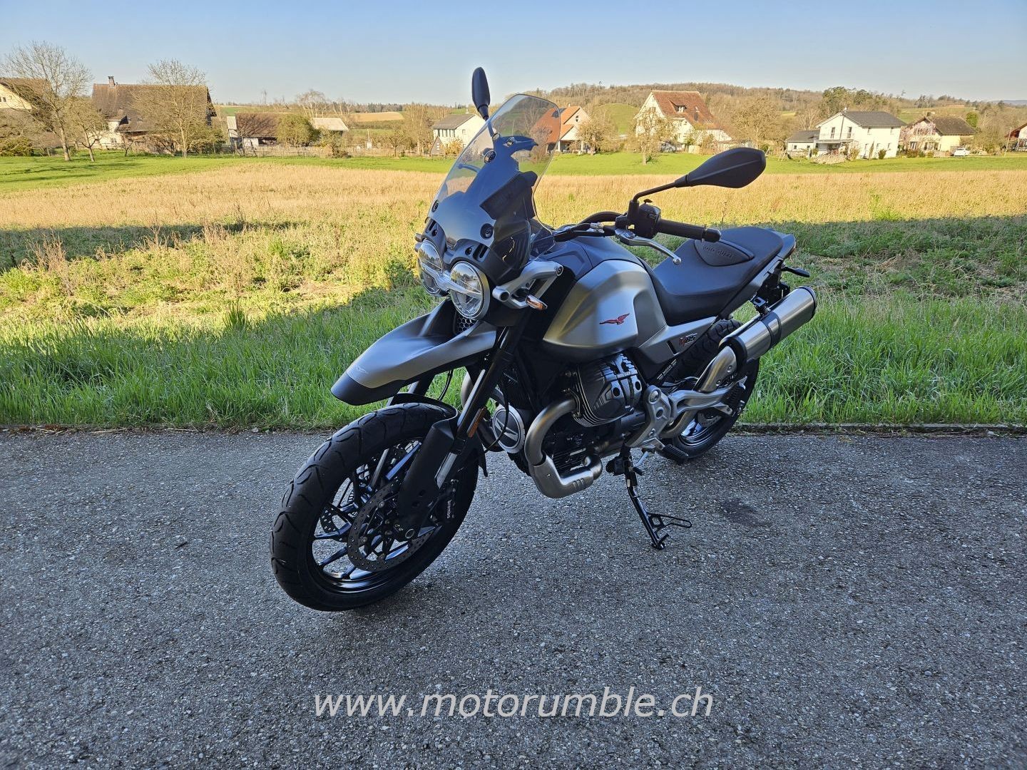 MOTO GUZZI V85 STRADA-image-2