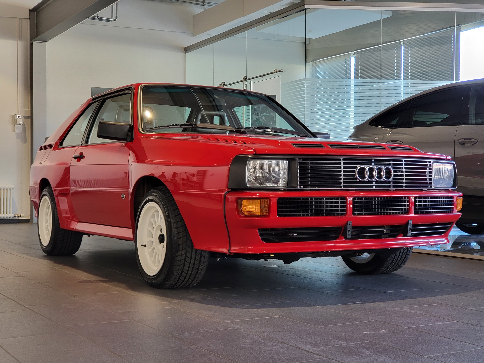 AUDI Sport quattro-image-3