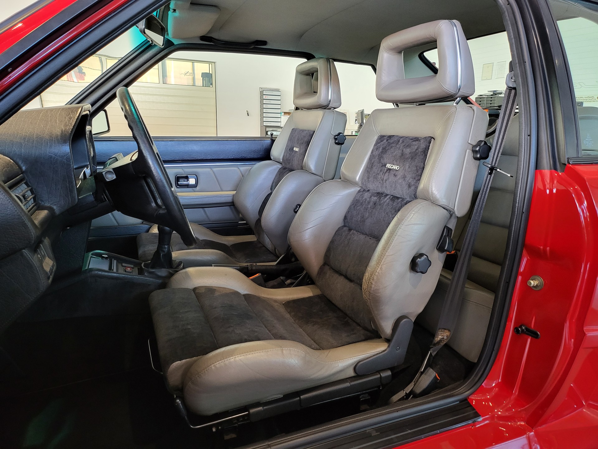 AUDI Sport quattro-image-10