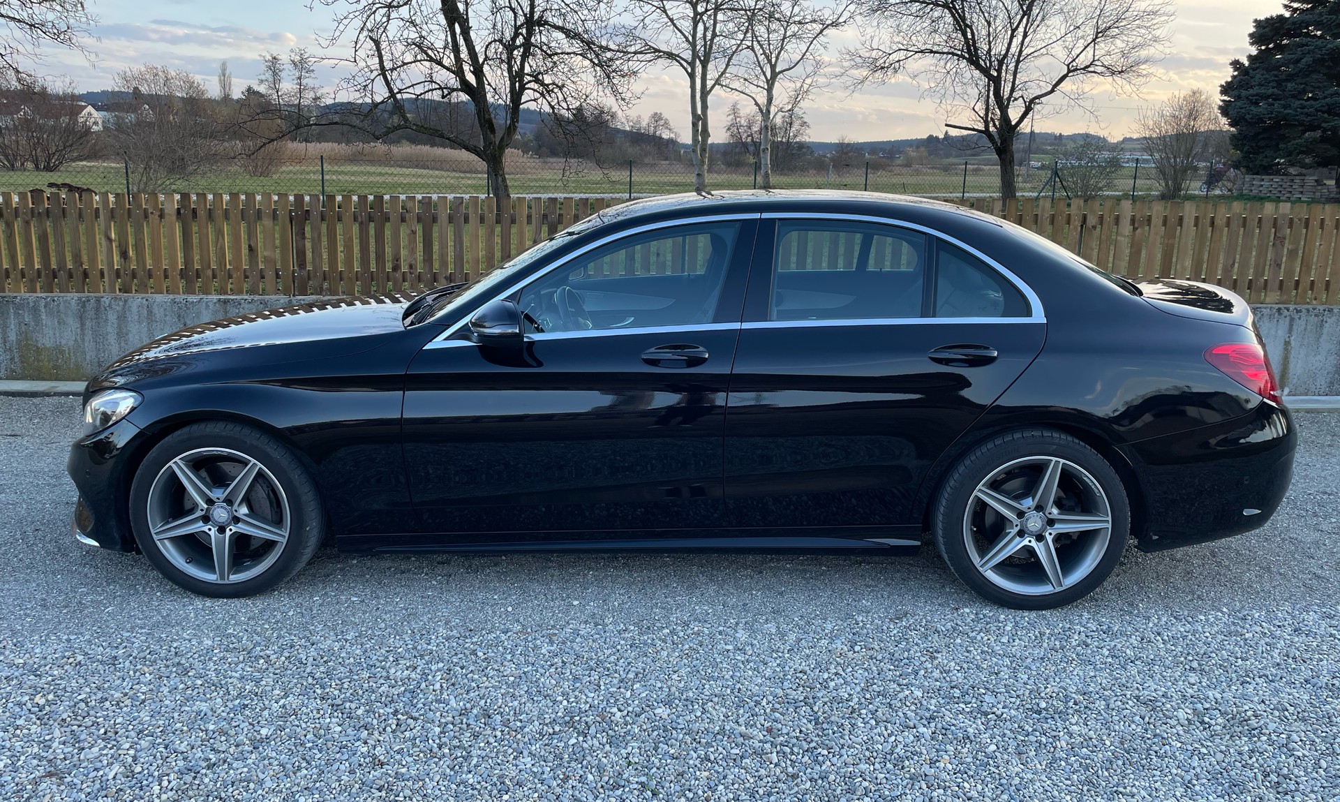 MERCEDES-BENZ C 250 d AMG Line 9G-Tronic-image-1
