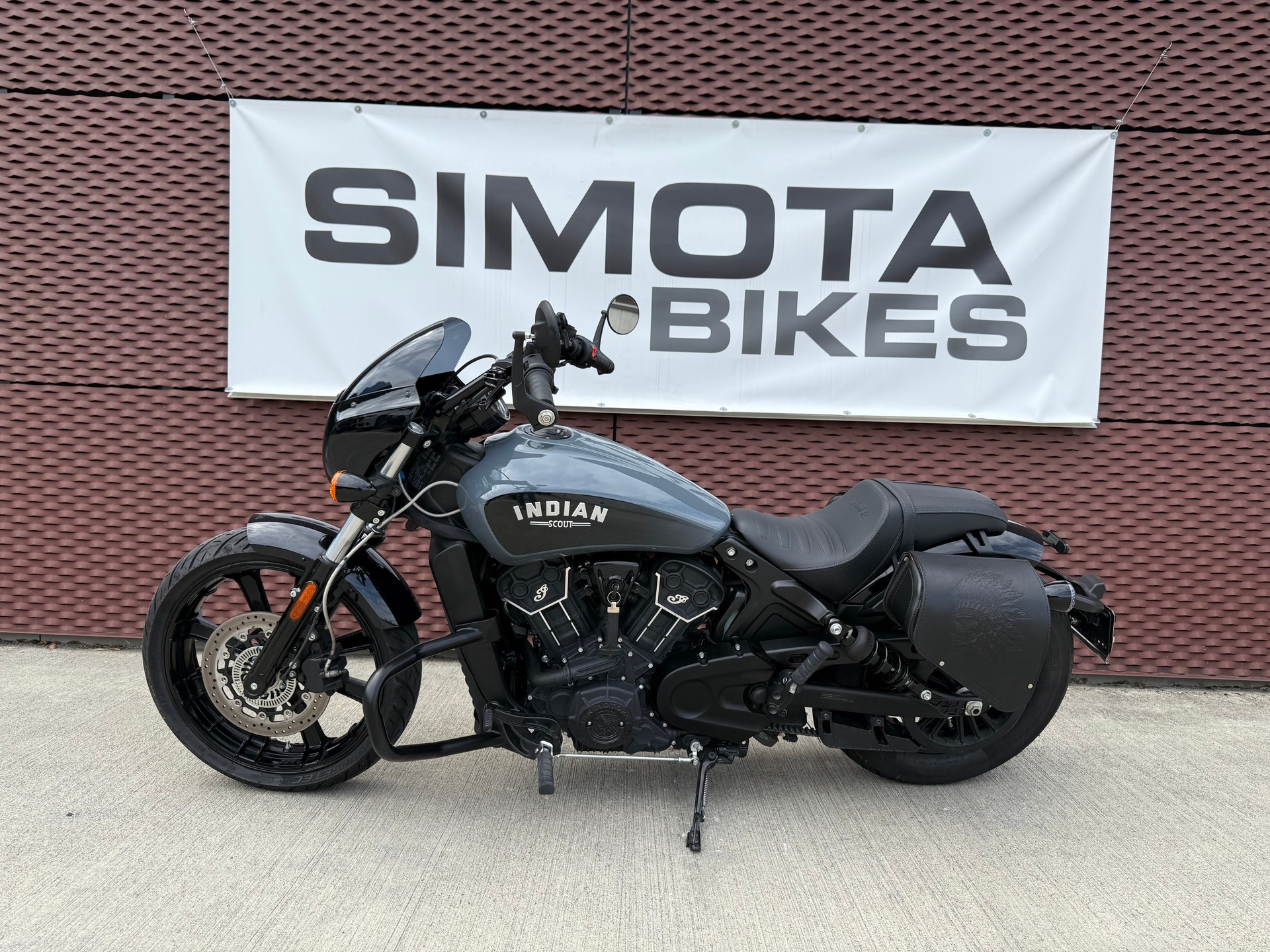 INDIAN Scout 1200 Rogue-image-1