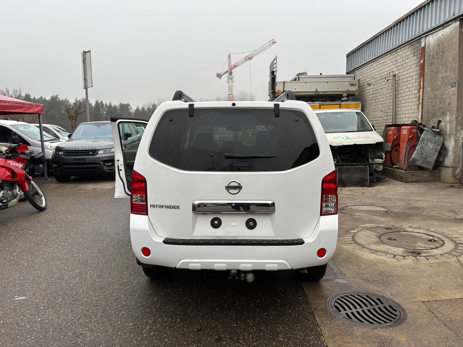 NISSAN PATHFINDER-image-2
