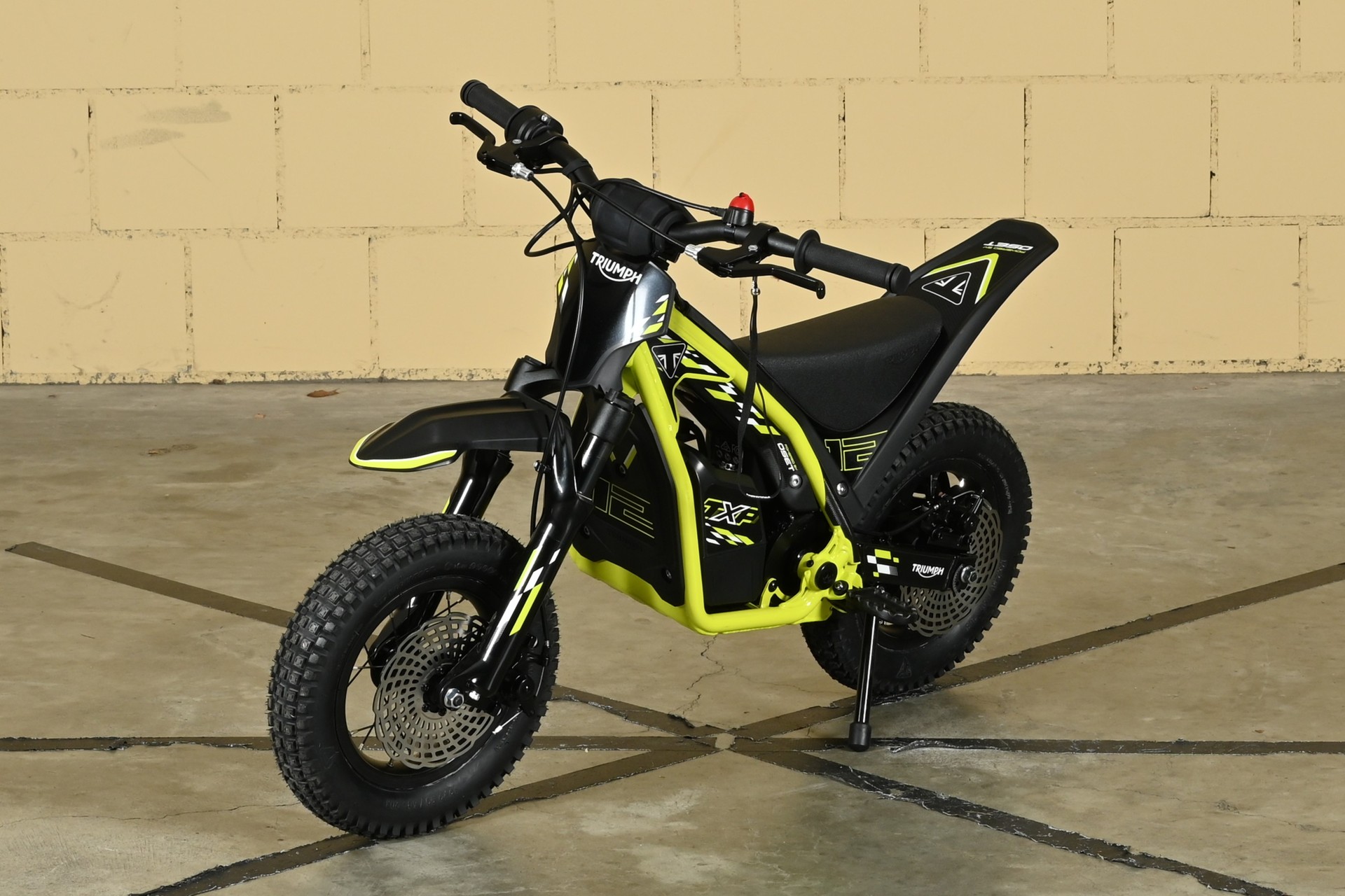 TRIUMPH TXP-12 Oset-image-3
