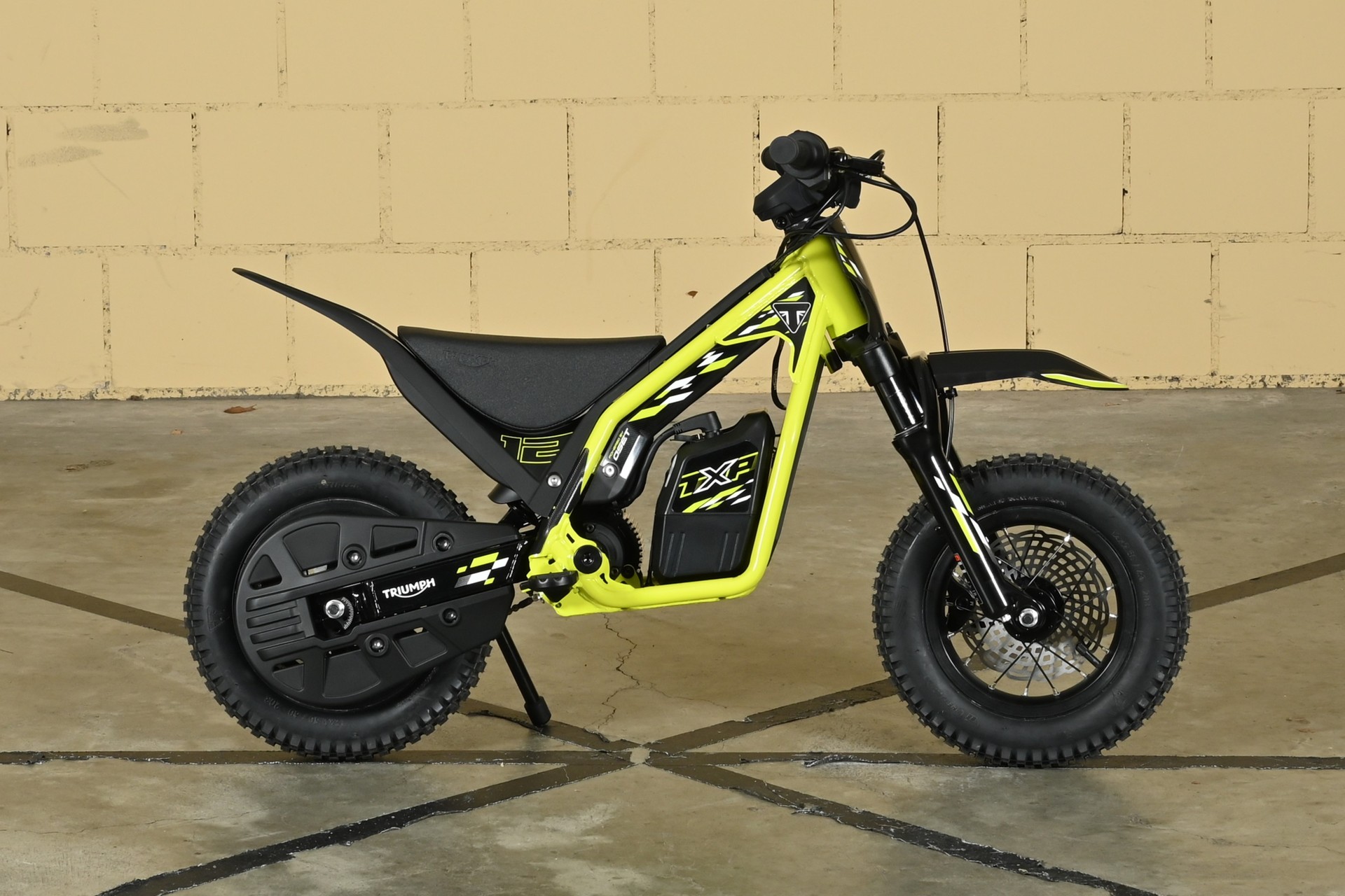 TRIUMPH TXP-12 Oset-image-0