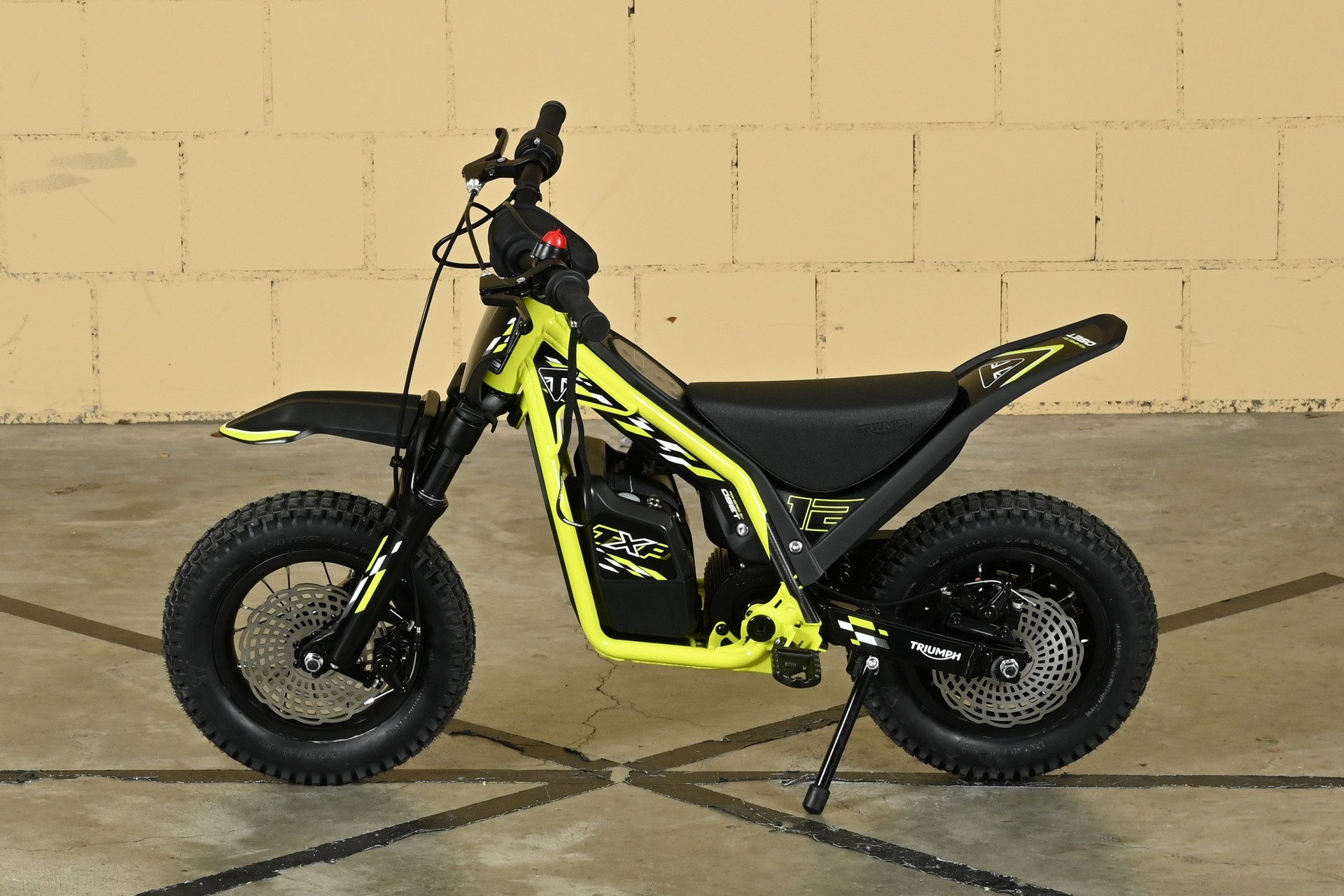 TRIUMPH TXP-12 Oset-image-2
