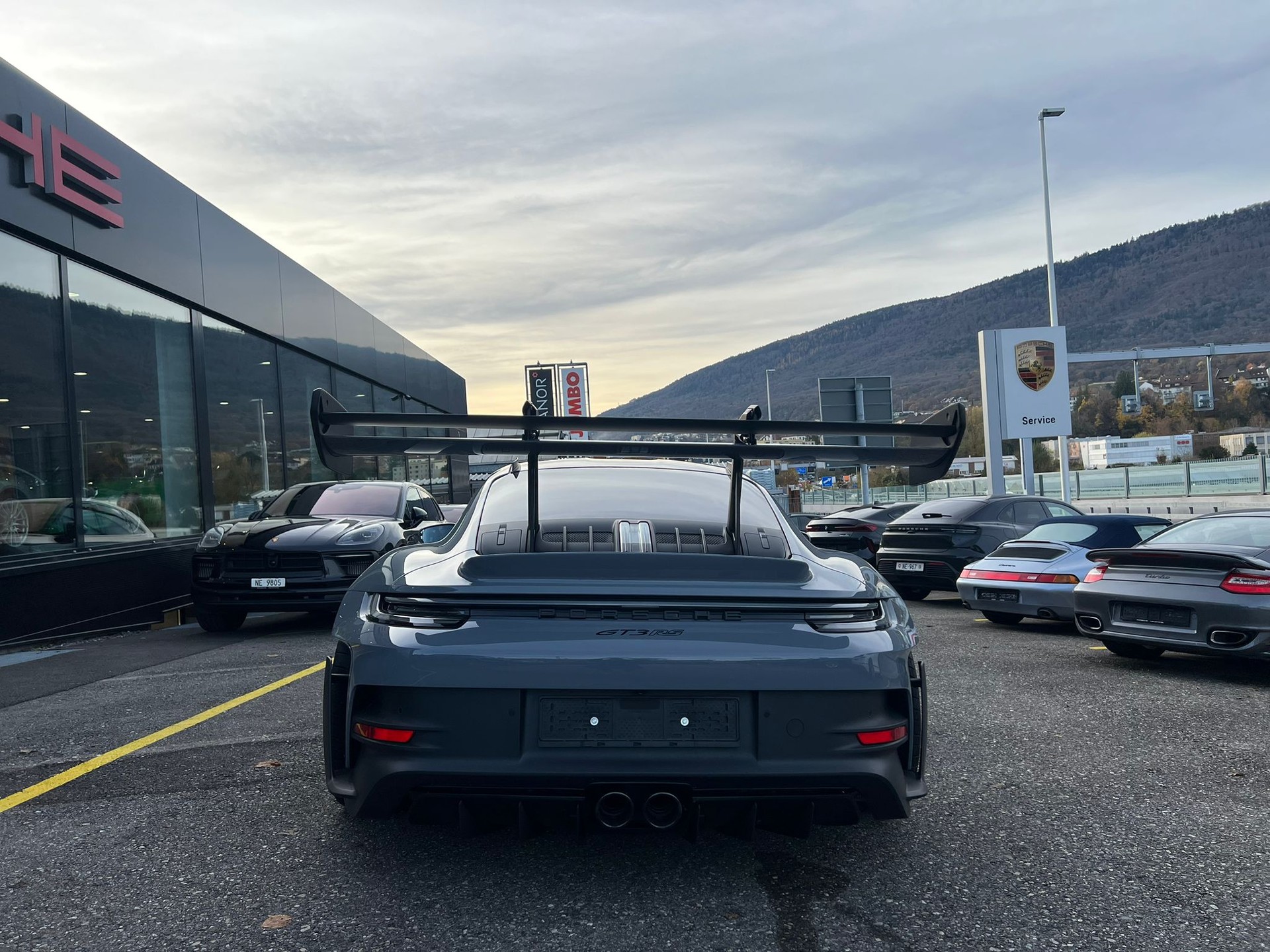 PORSCHE GT3 RS-image-5