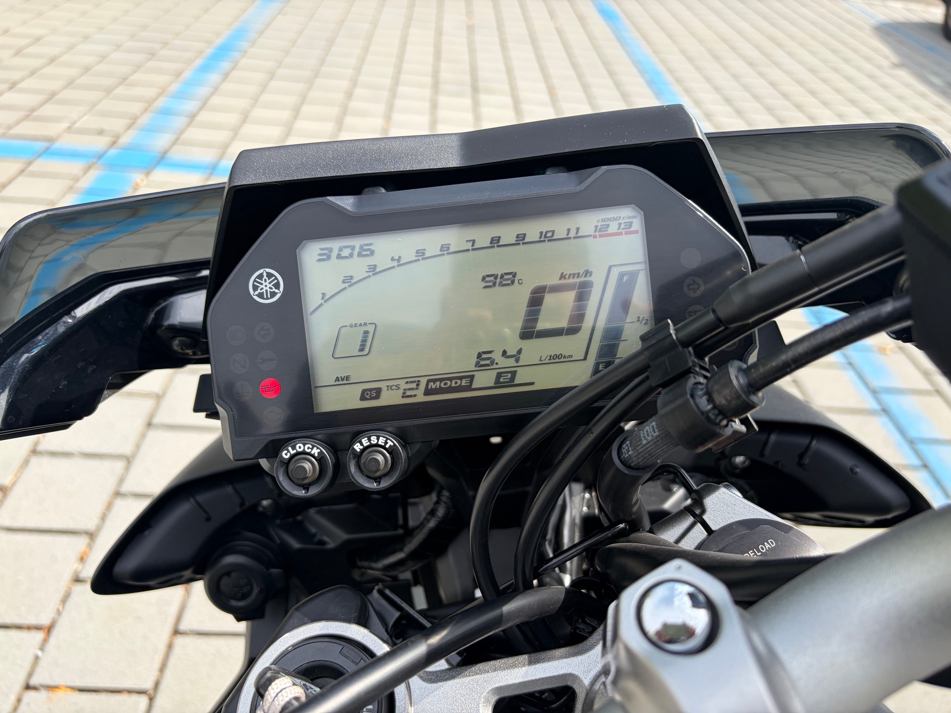 YAMAHA MT-10 ABS-image-5