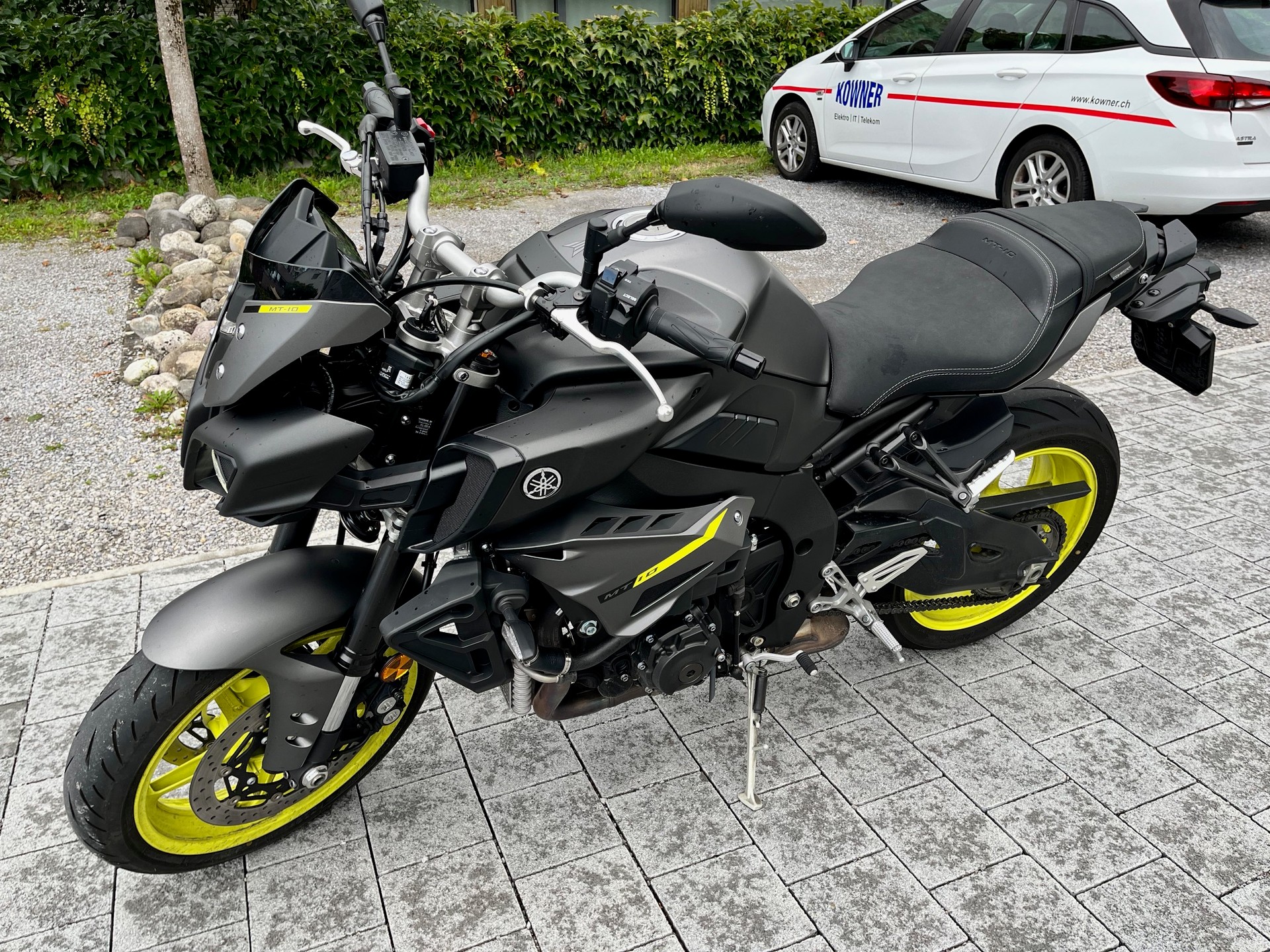 YAMAHA MT-10 ABS-image-3