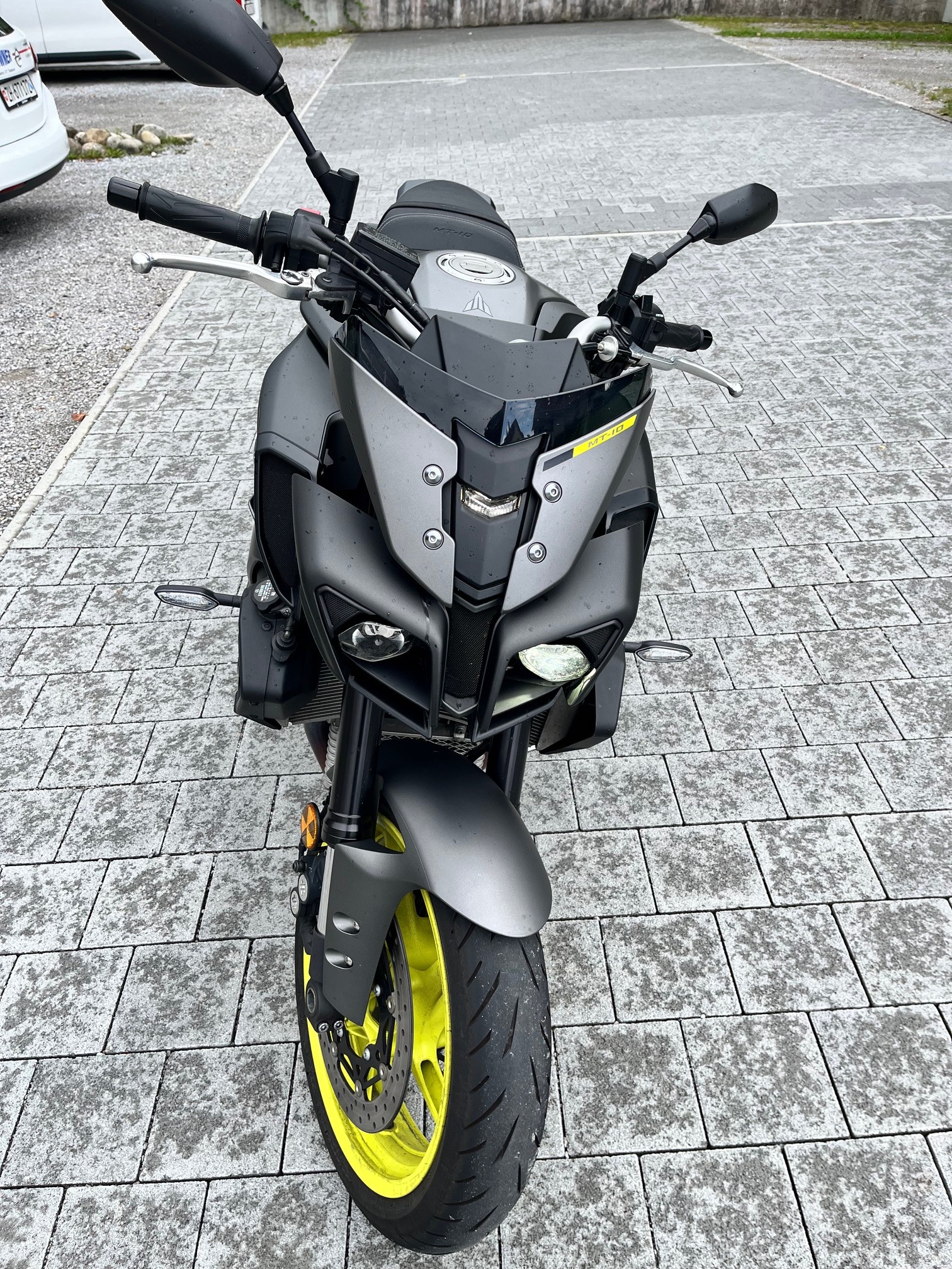 YAMAHA MT-10 ABS-image-4