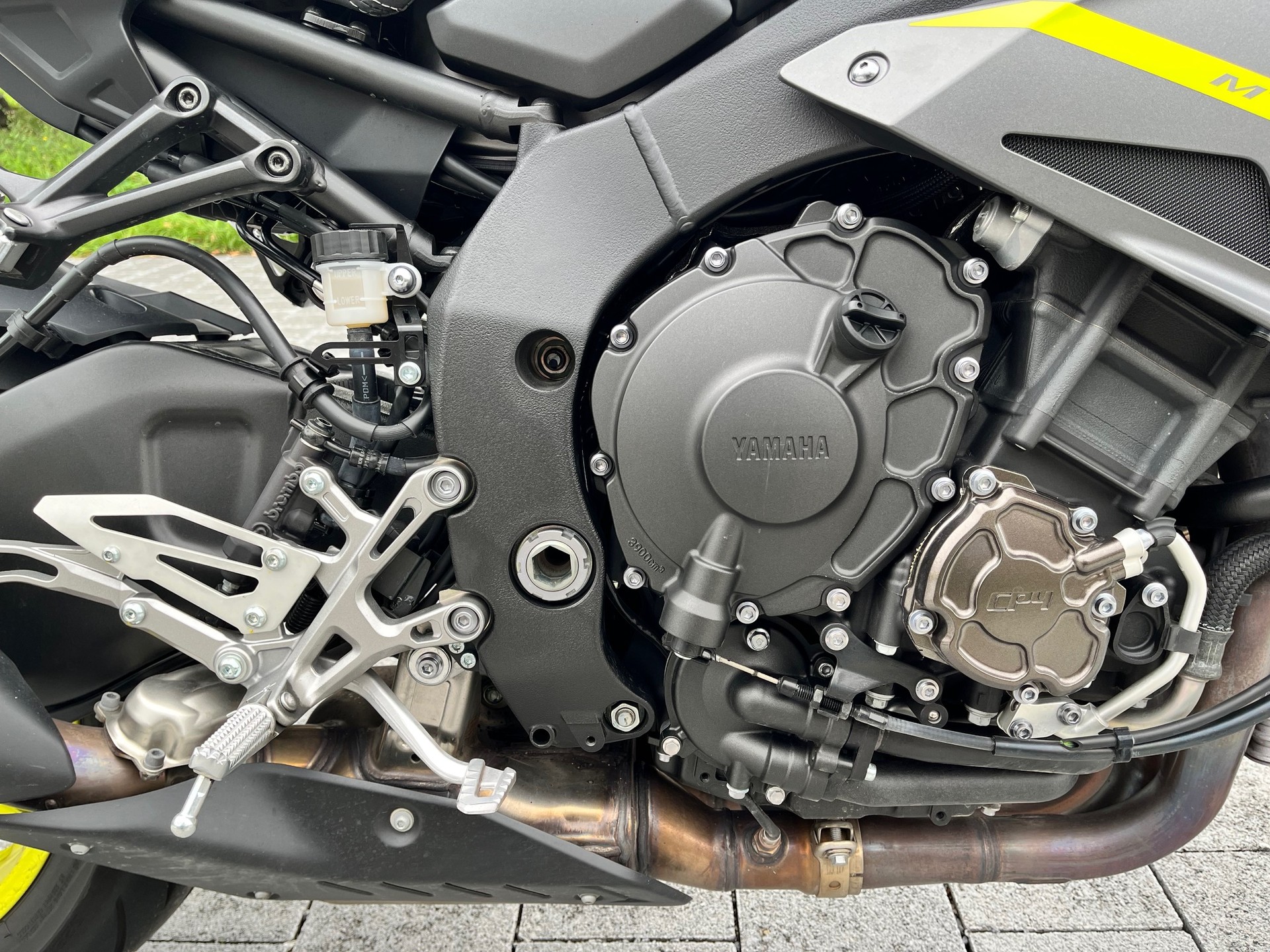 YAMAHA MT-10 ABS-image-8