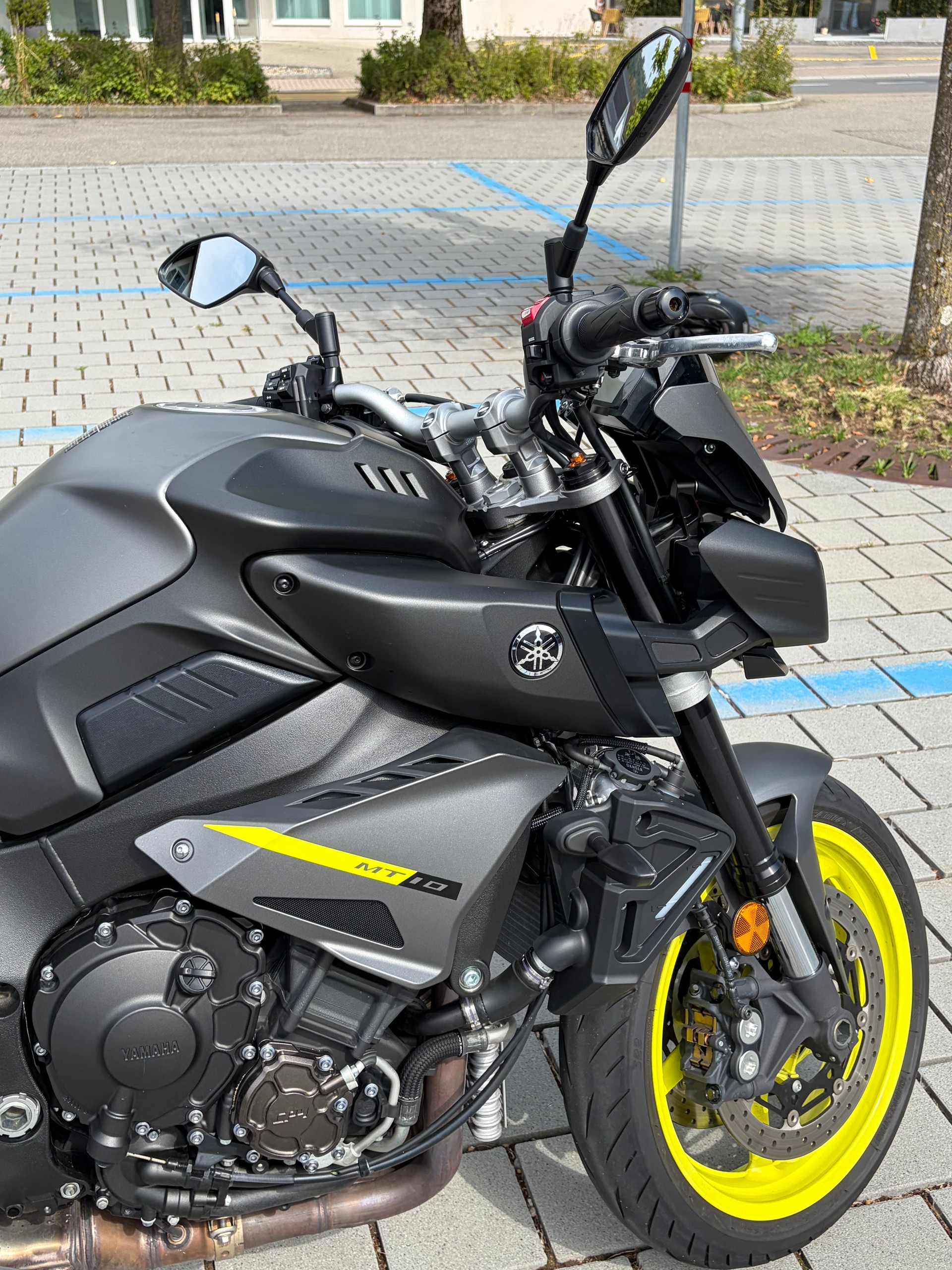 YAMAHA MT-10 ABS-image-9