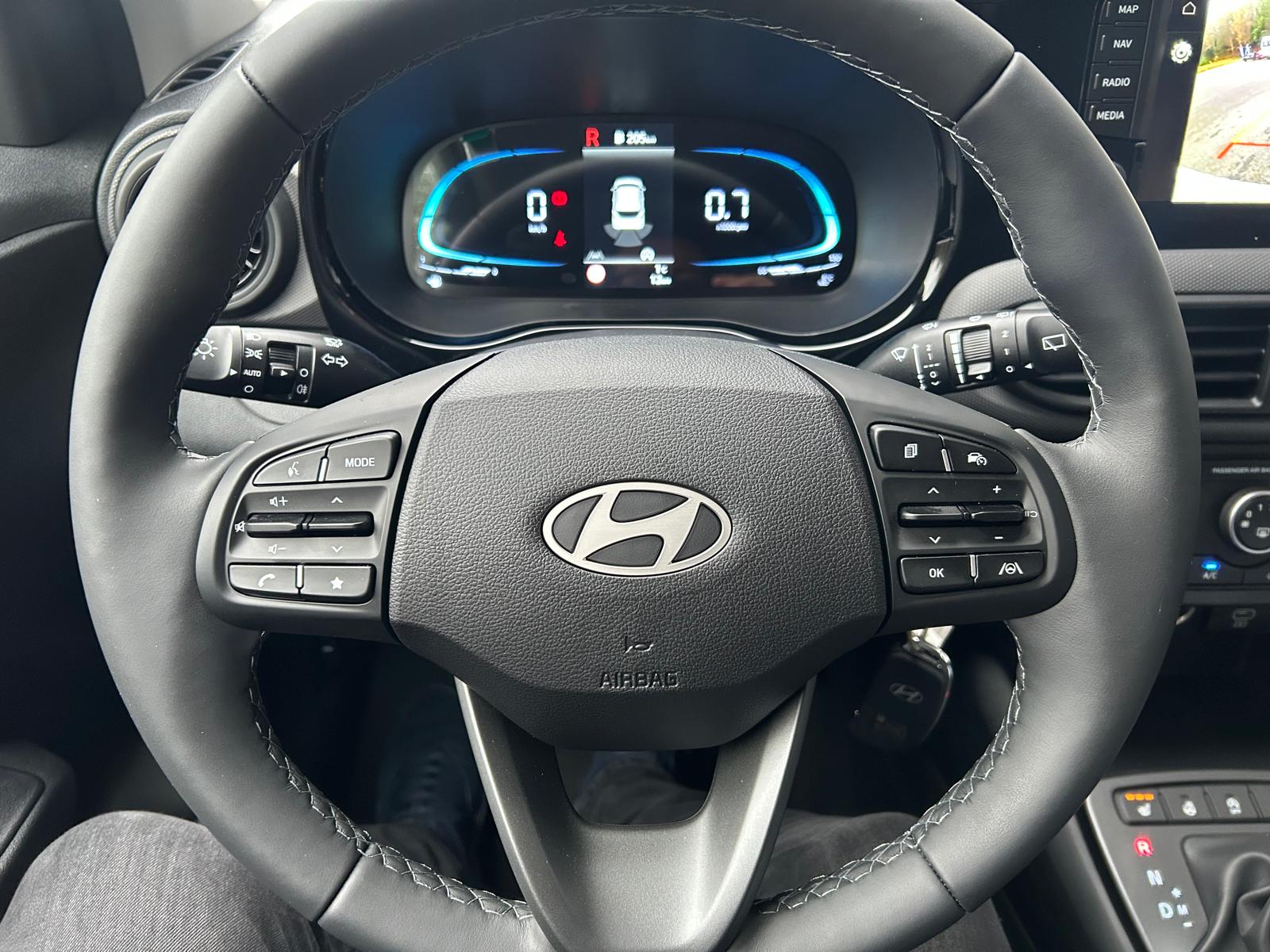 HYUNDAI i10 1.2 Amplia-image-10