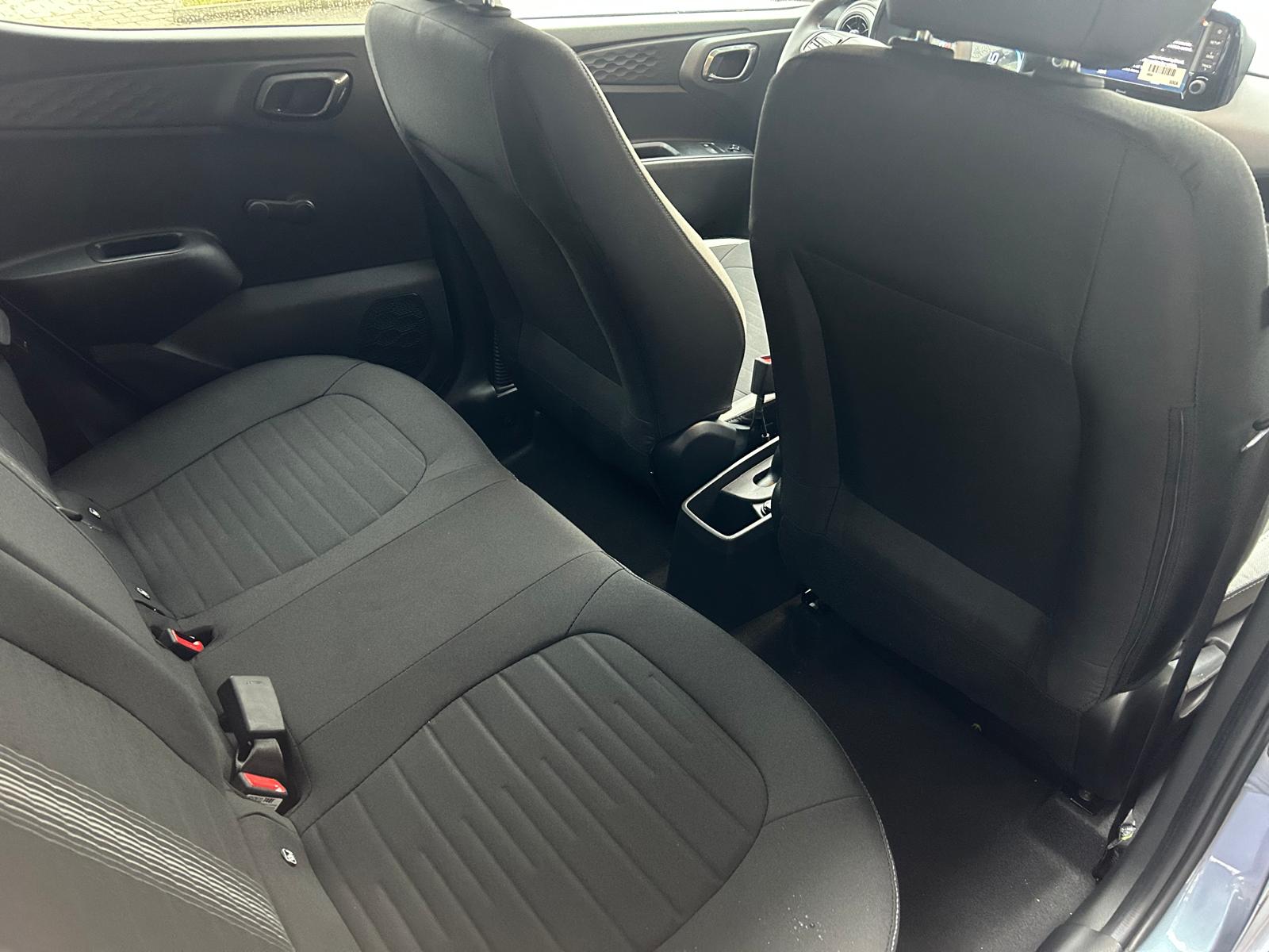 HYUNDAI i10 1.2 Amplia-image-5