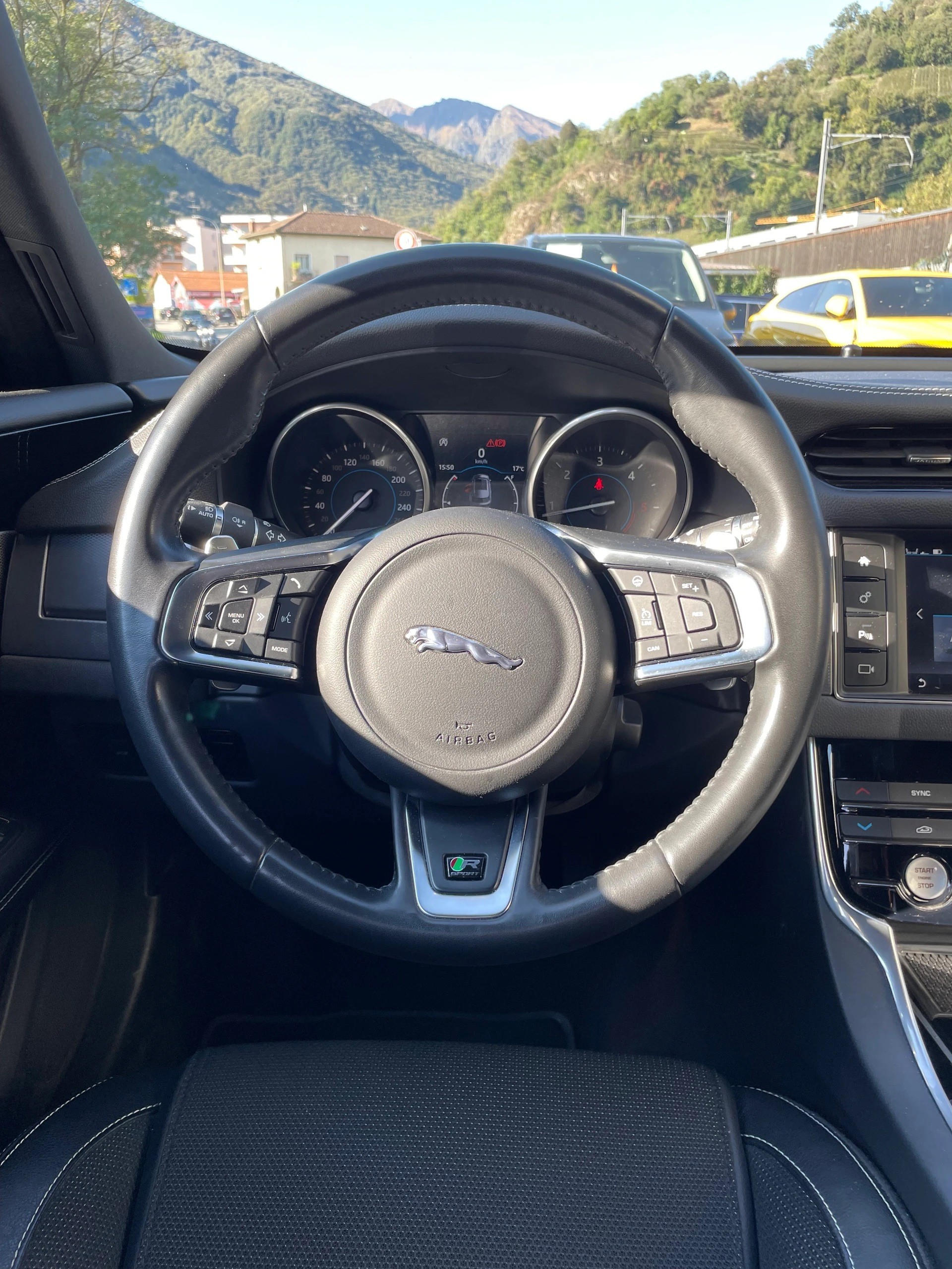 JAGUAR XF Sportbrake 240 R-Sport AWD Automatic-image-8