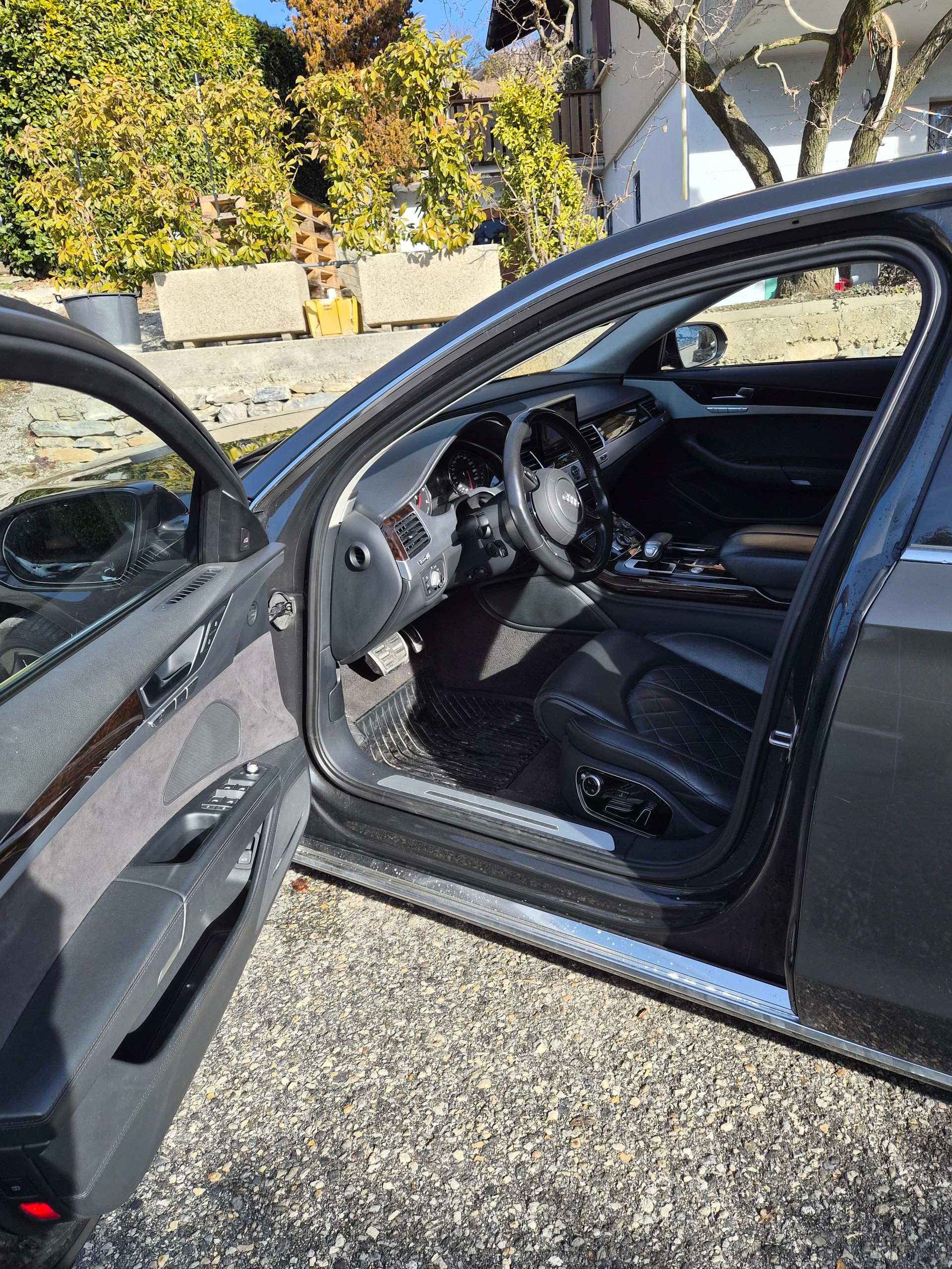 AUDI A8 4.2 TDI quattro tiptronic-image-6