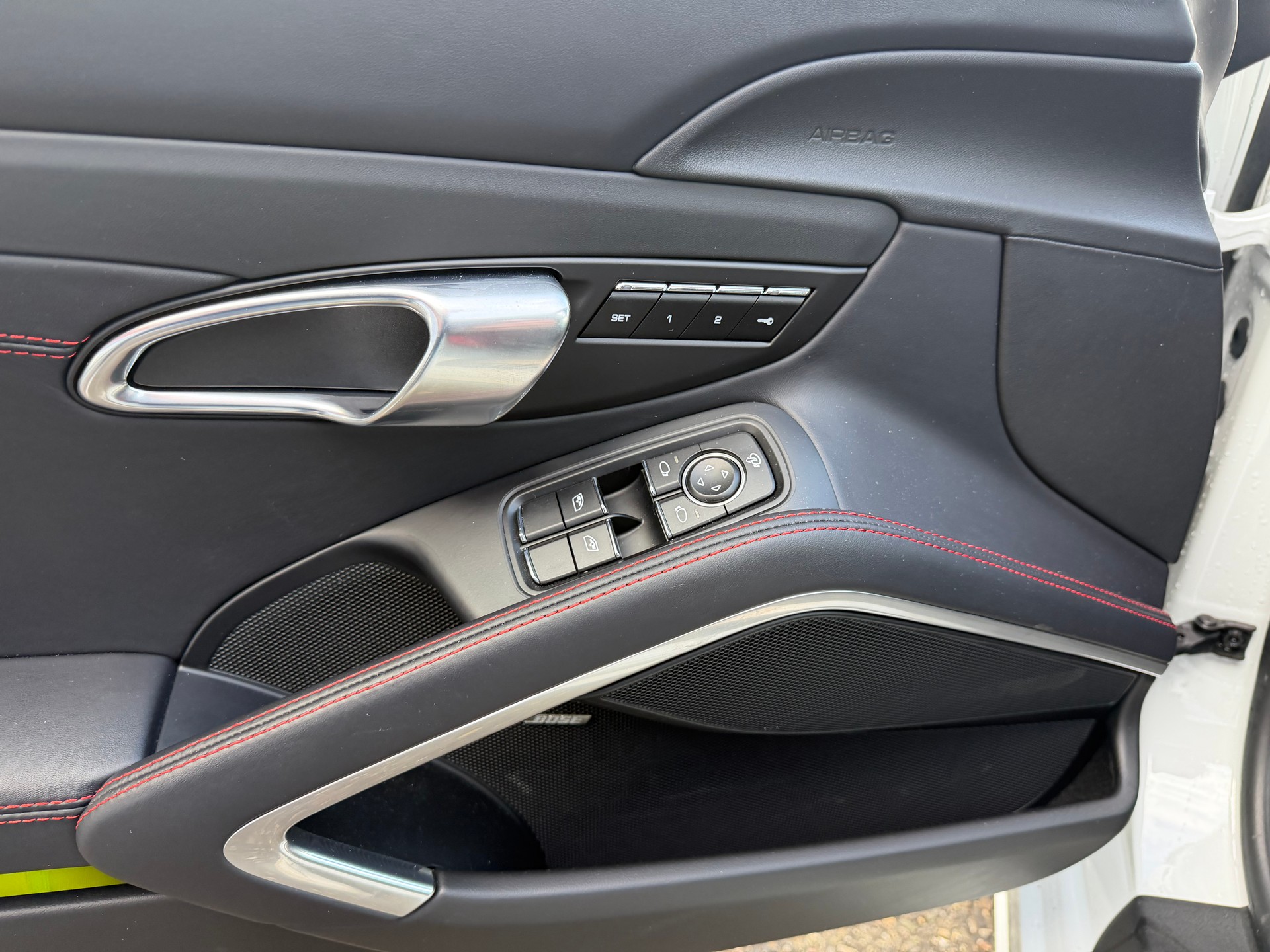 PORSCHE 911 Carrera 4 GTS PDK-image-9
