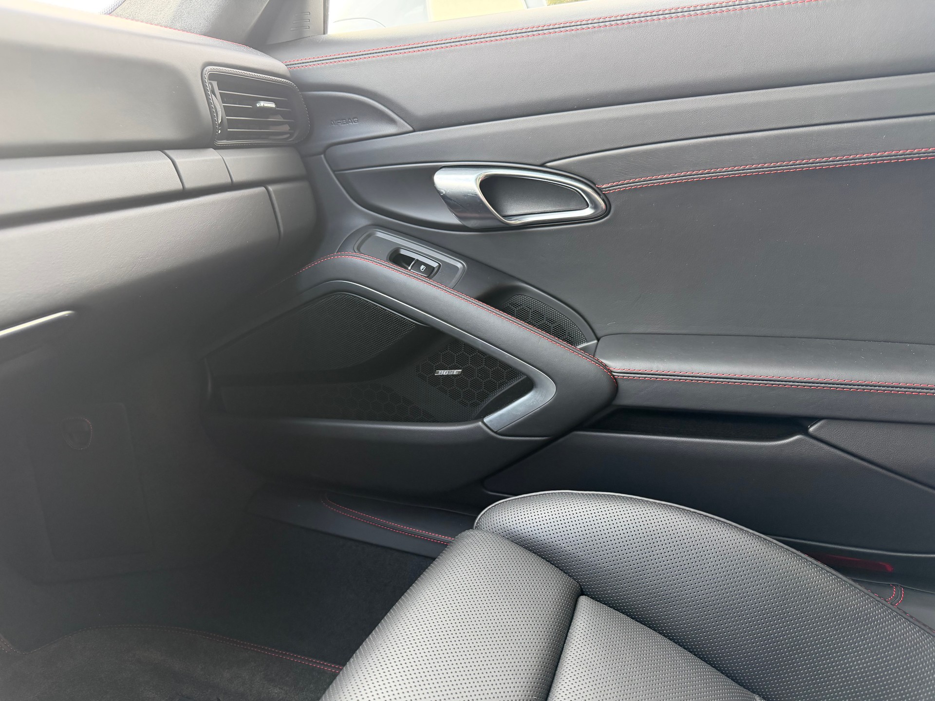 PORSCHE 911 Carrera 4 GTS PDK-image-18