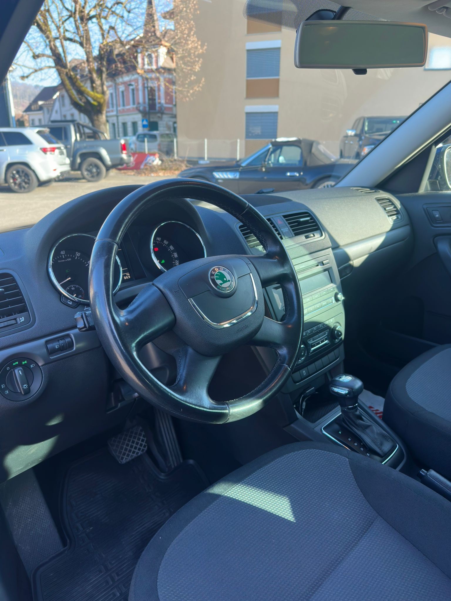 SKODA Yeti 1.2 TSI Clever DSG-image-1
