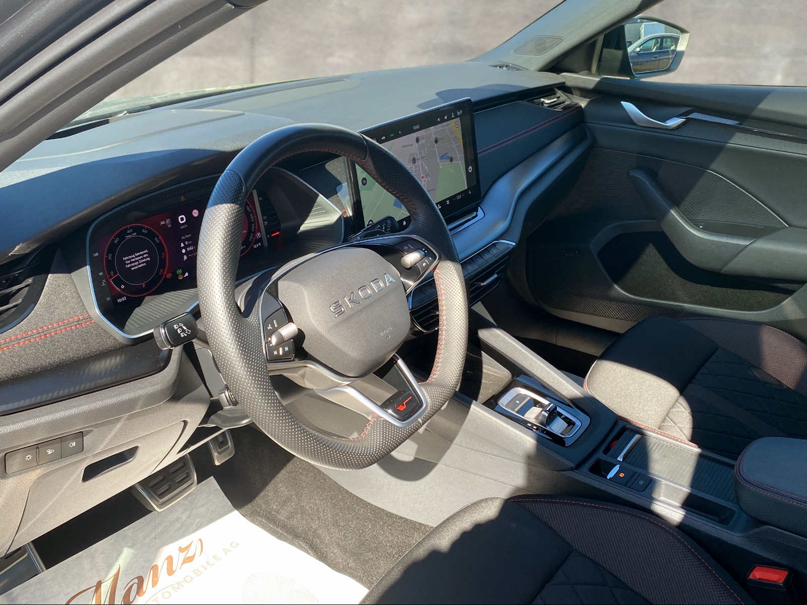 SKODA Octavia Combi 2.0 TSI RS 265PS DSG **FACELIFT**-image-5