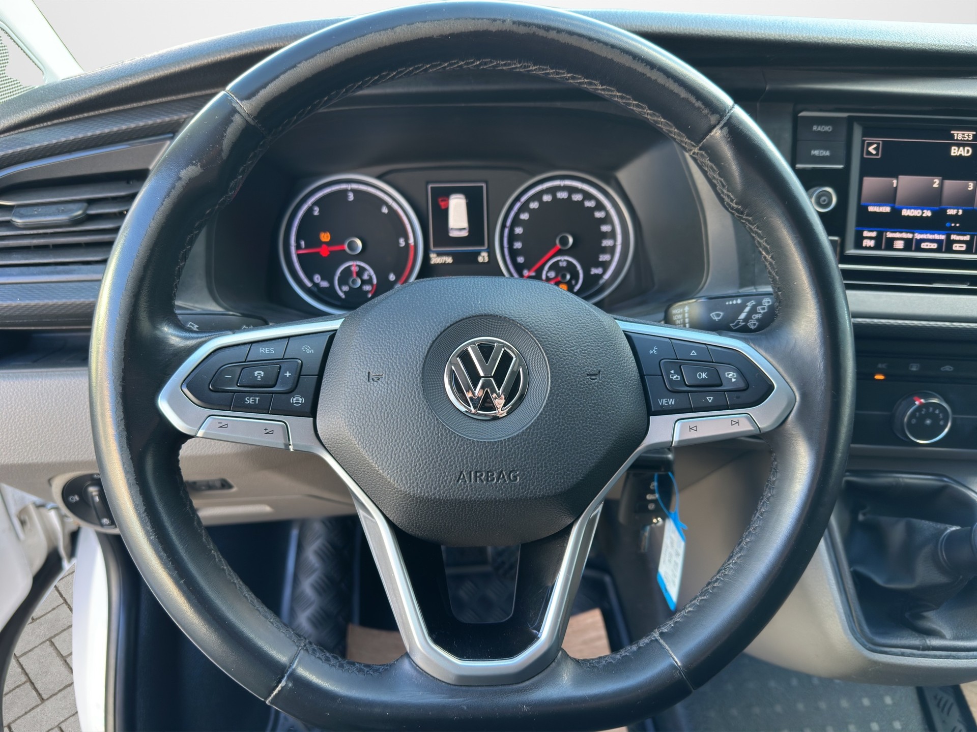 VW T6.1 2.0 TDI Entry-image-9
