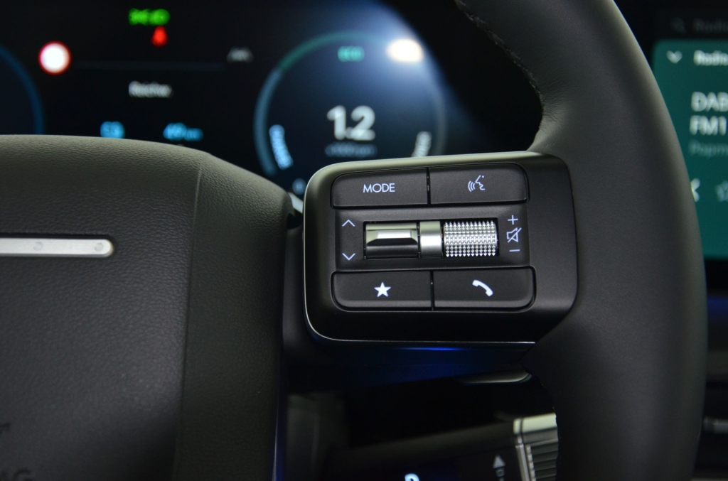 HYUNDAI Santa Fe 1.6 PHEV Prestige Line 4WD-image-19