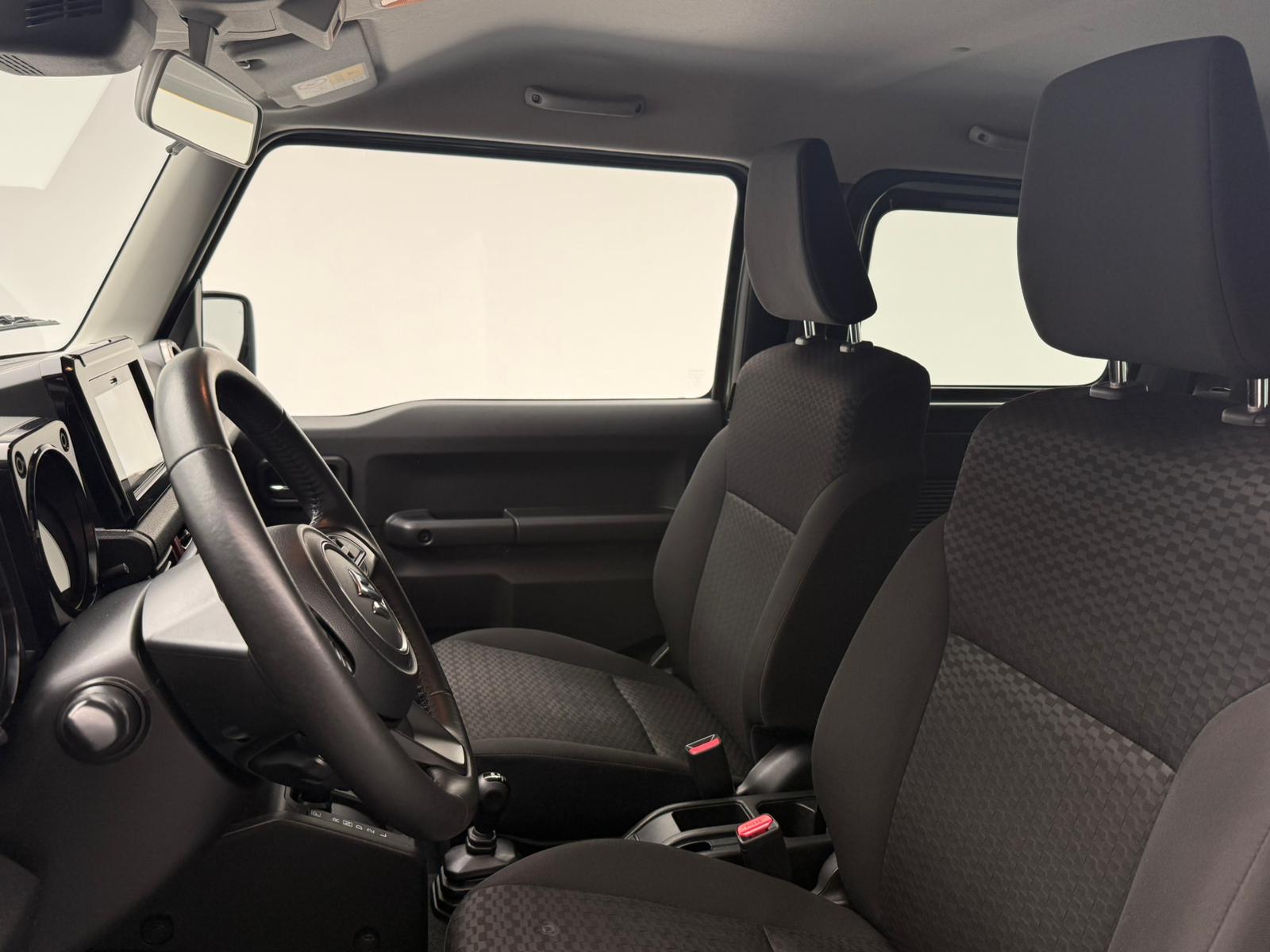 SUZUKI Jimny 1.5 Compact Top 4x4 Automat-image-3