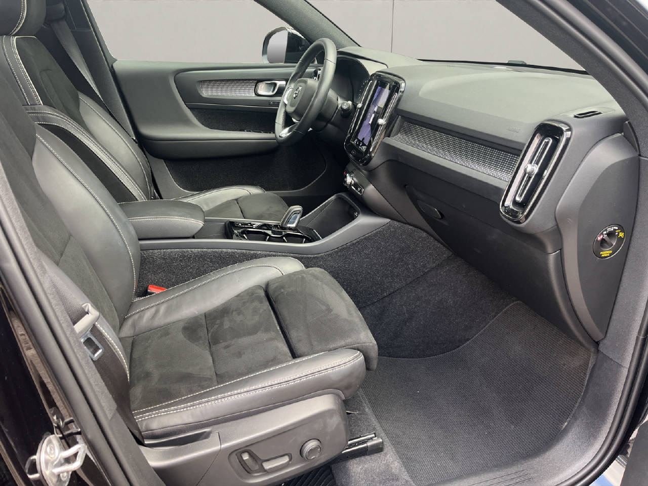 VOLVO XC40 1.5 T5 PiH R-Design-image-11